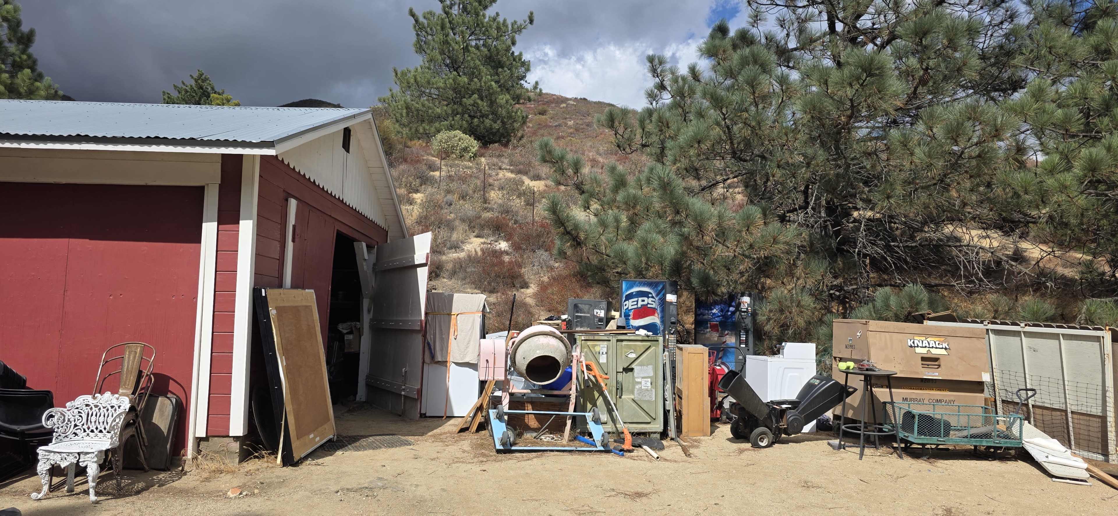 Americana Desert Barn Lot - Military, Jeeps, Boats, Junk Image in Leona Valley, Leona Valley, CA
