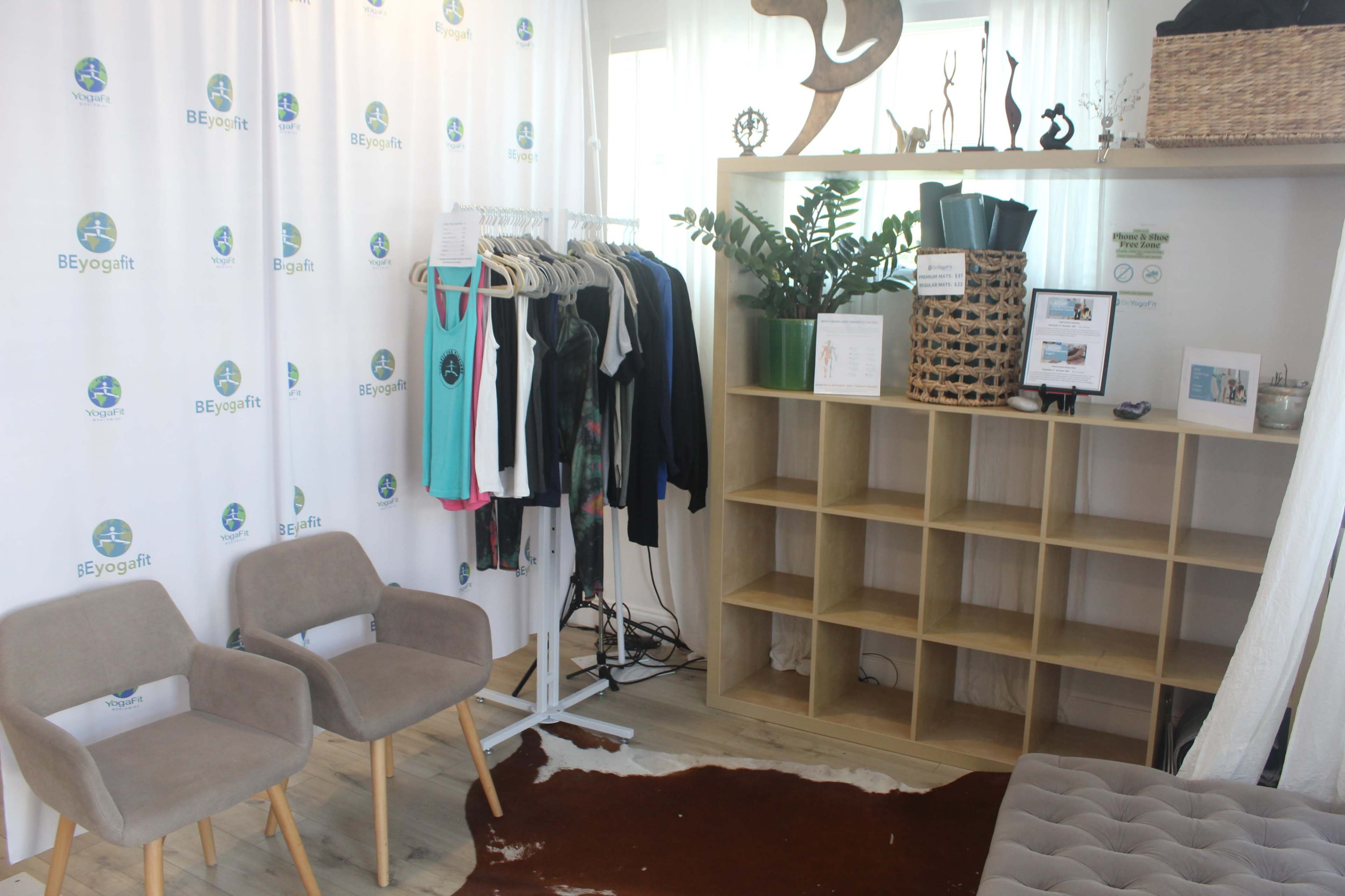 Luminous Blank Canvas Studio Image in East Fort Lauderdale, Lauderdale by the Sea, FL