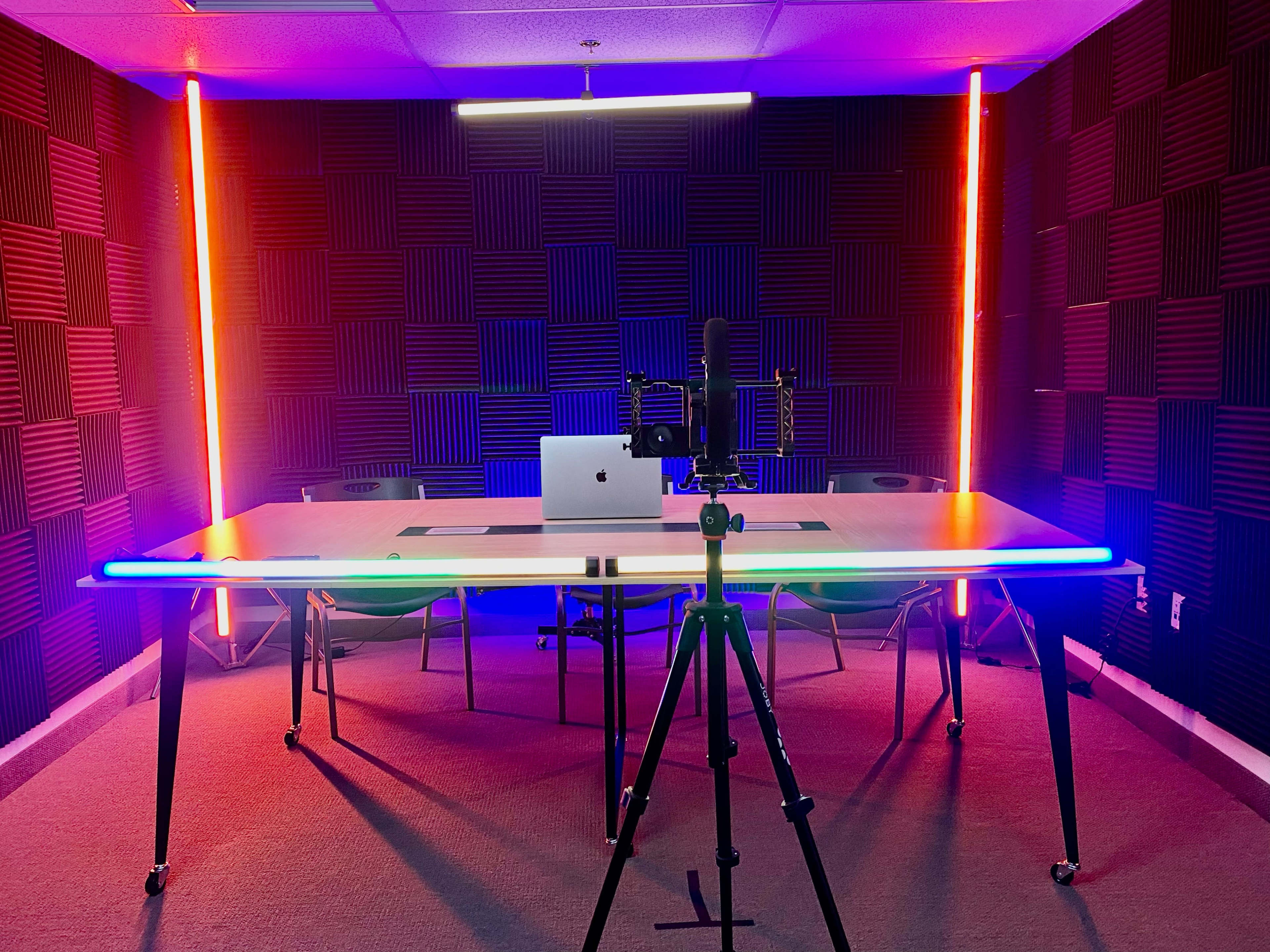 Podcast Audio and Video Studio with Photo Options Image in Spring Valley, las vegas, NV