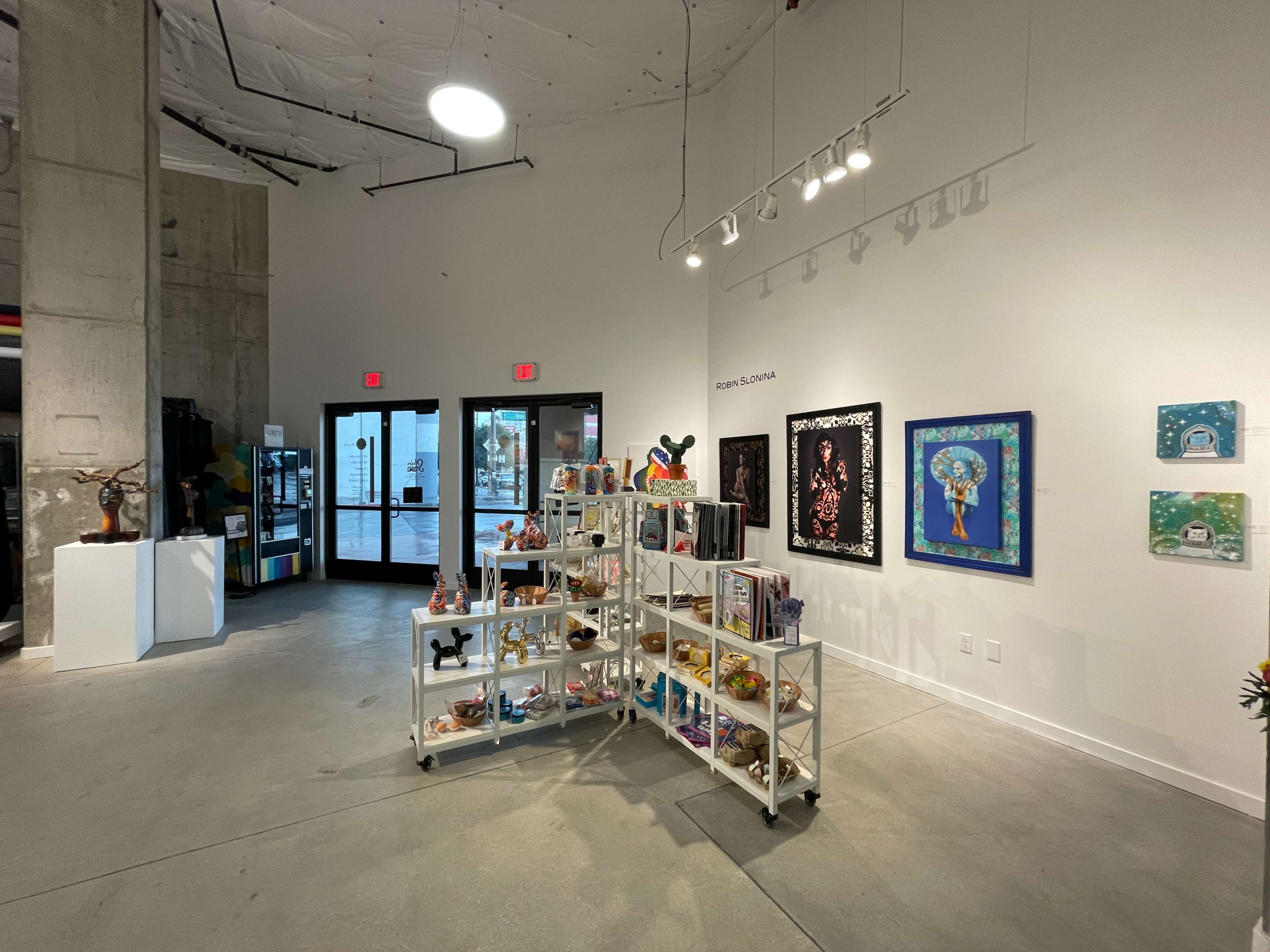 Flexible event space in a gallery studio setting Image in Downtown Las Vegas, Las Vegas, NV