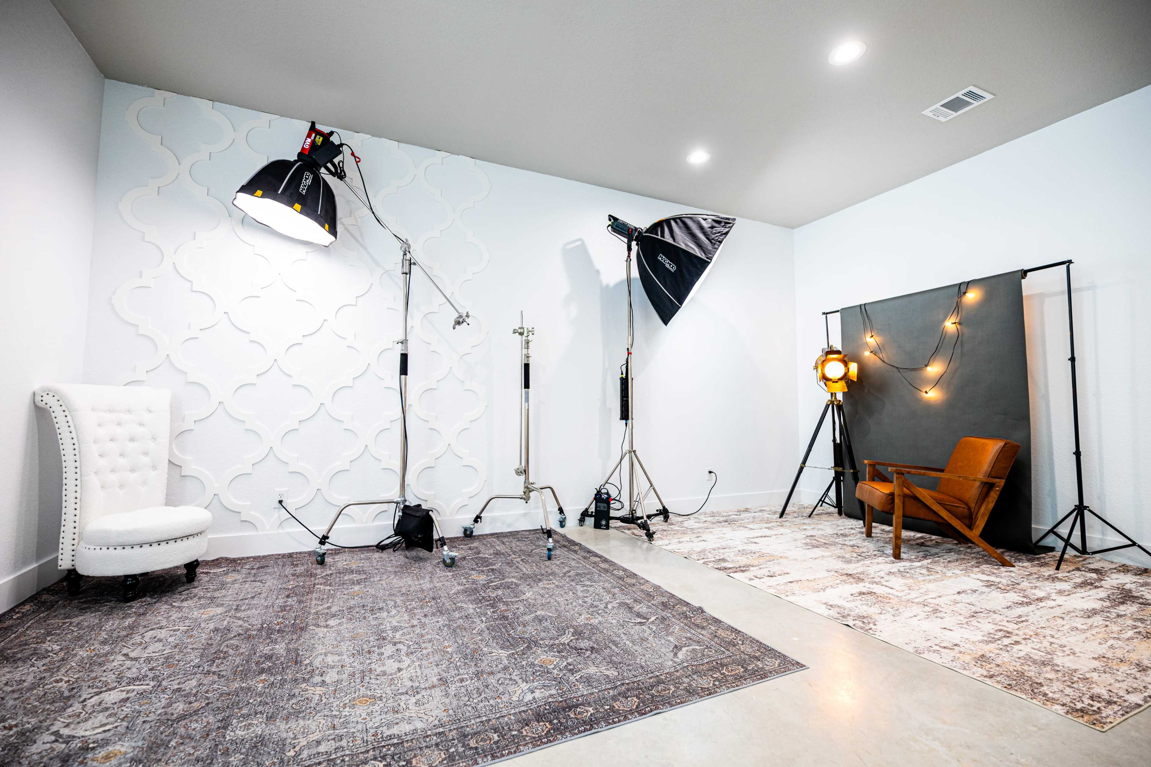 The Creators Lounge Image in , Montgomery, TX