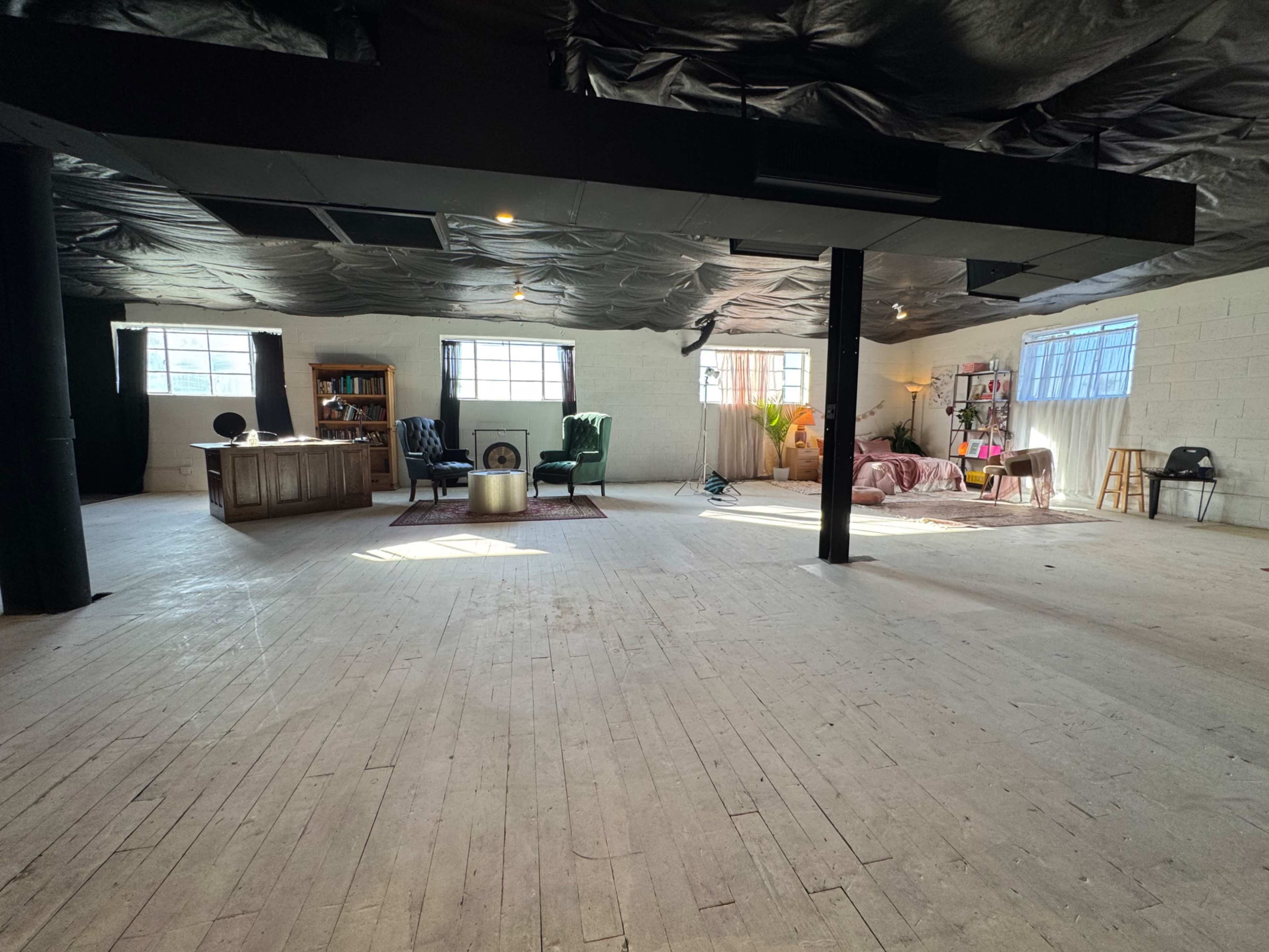 vintage downtown loft with natural light Image in Central City, phx, AZ