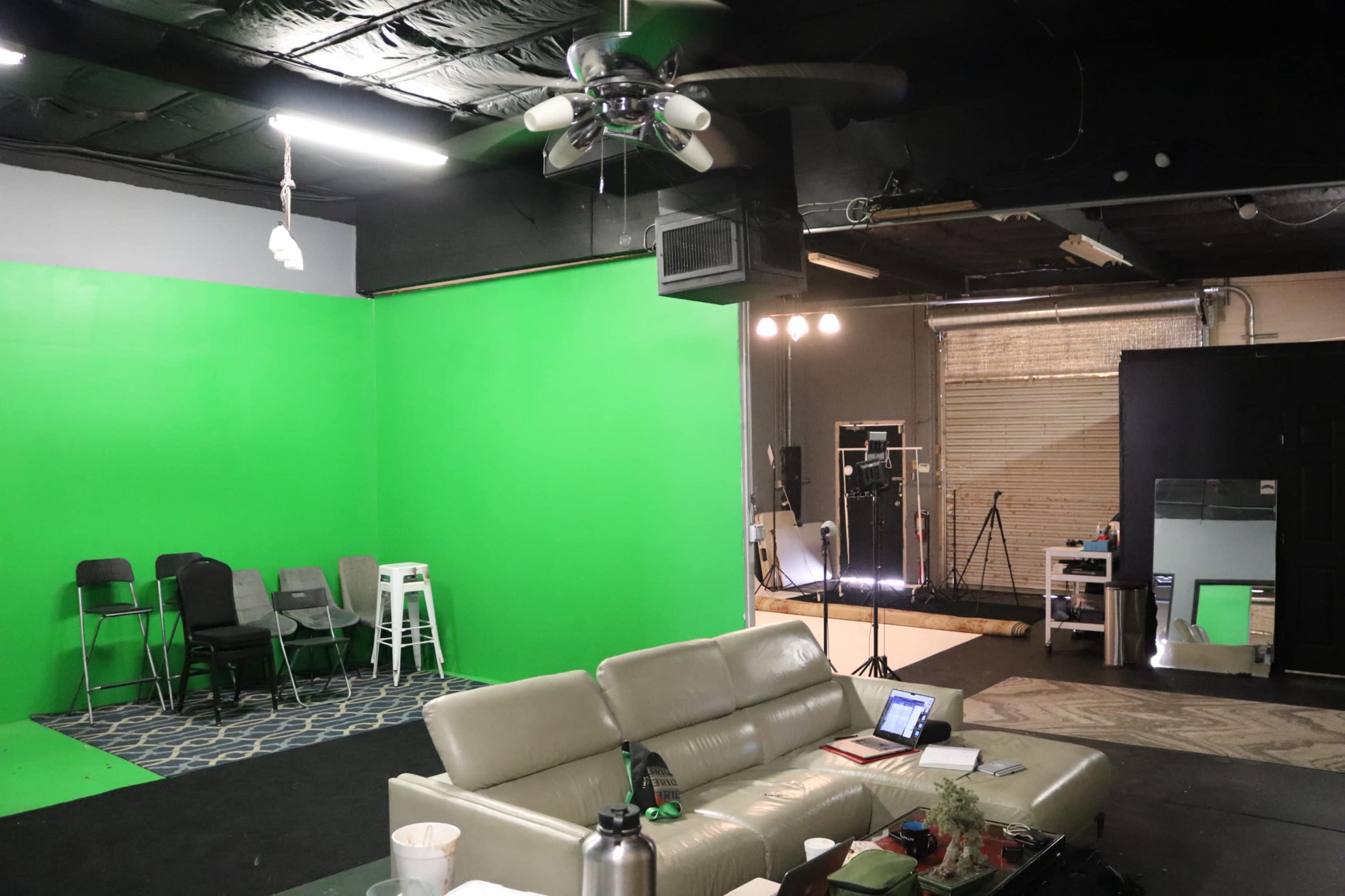 Private Multi-Media Facility (Tree House Creations) Image in Central City, Phoenix, AZ