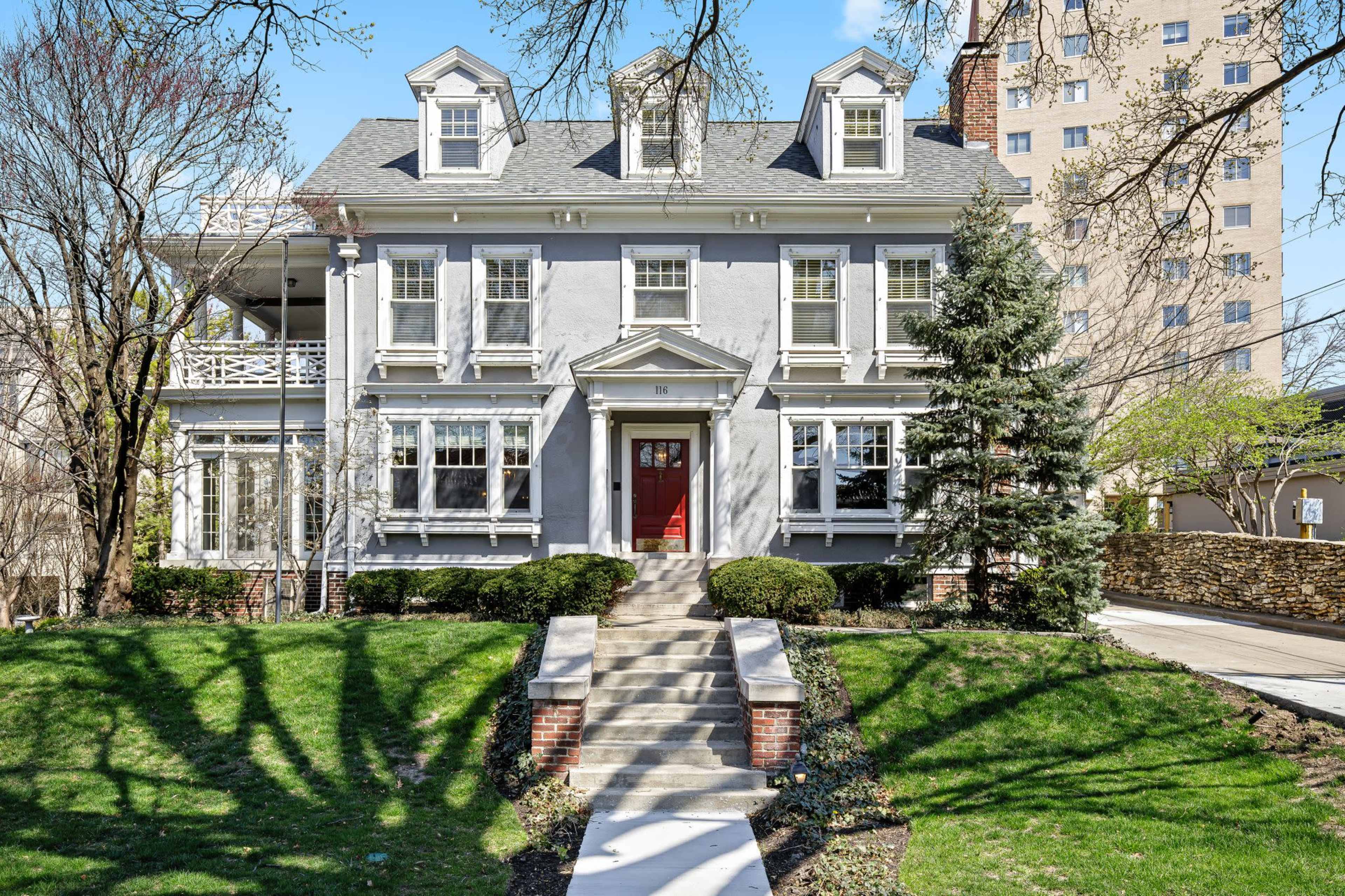 Charming Sunroom & Patio Event Space walking distance to the Plaza! Image in Southmoreland, Kansas City, MO