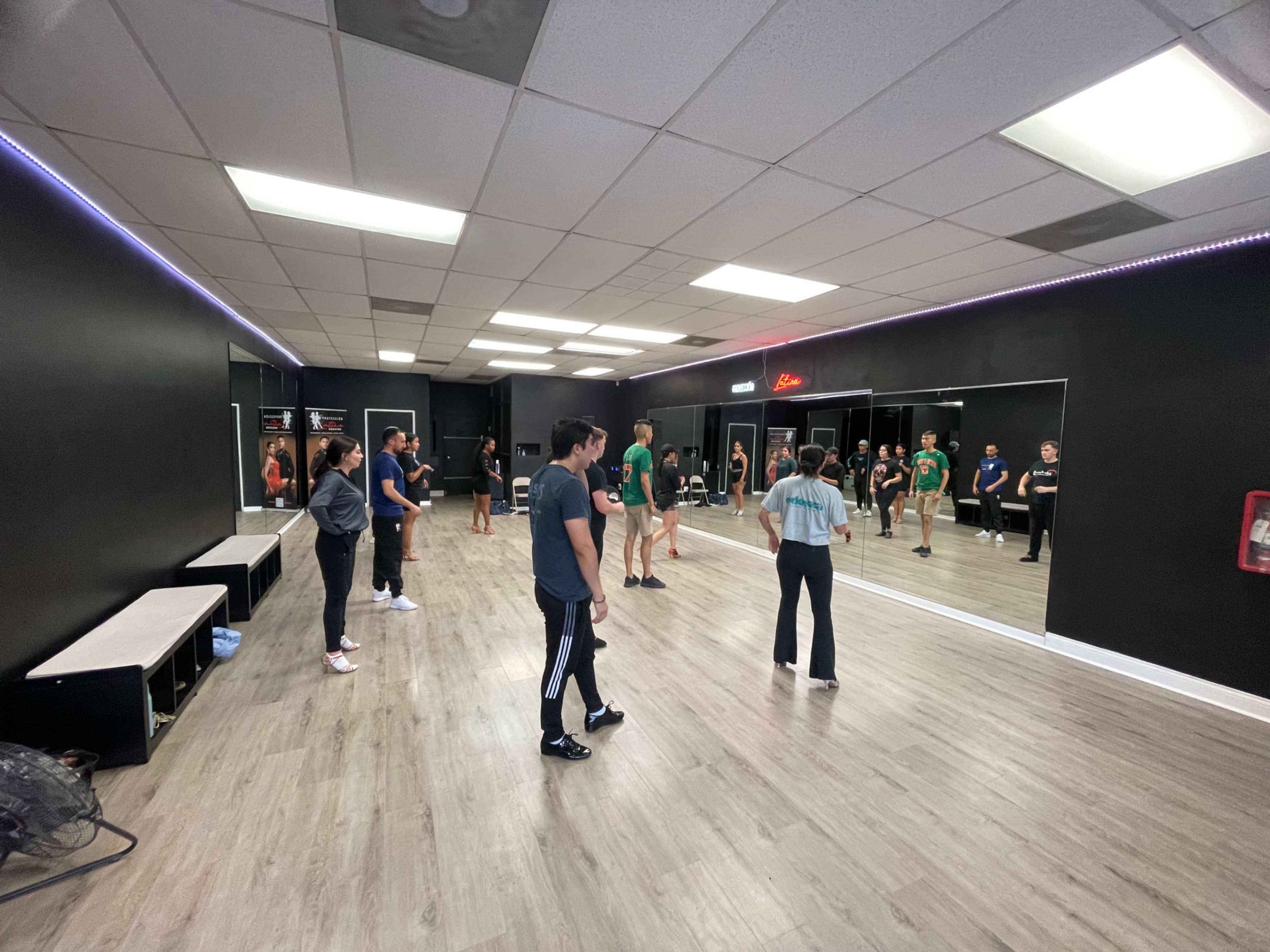 MxT Studio Image in Mid-West, Houston, TX