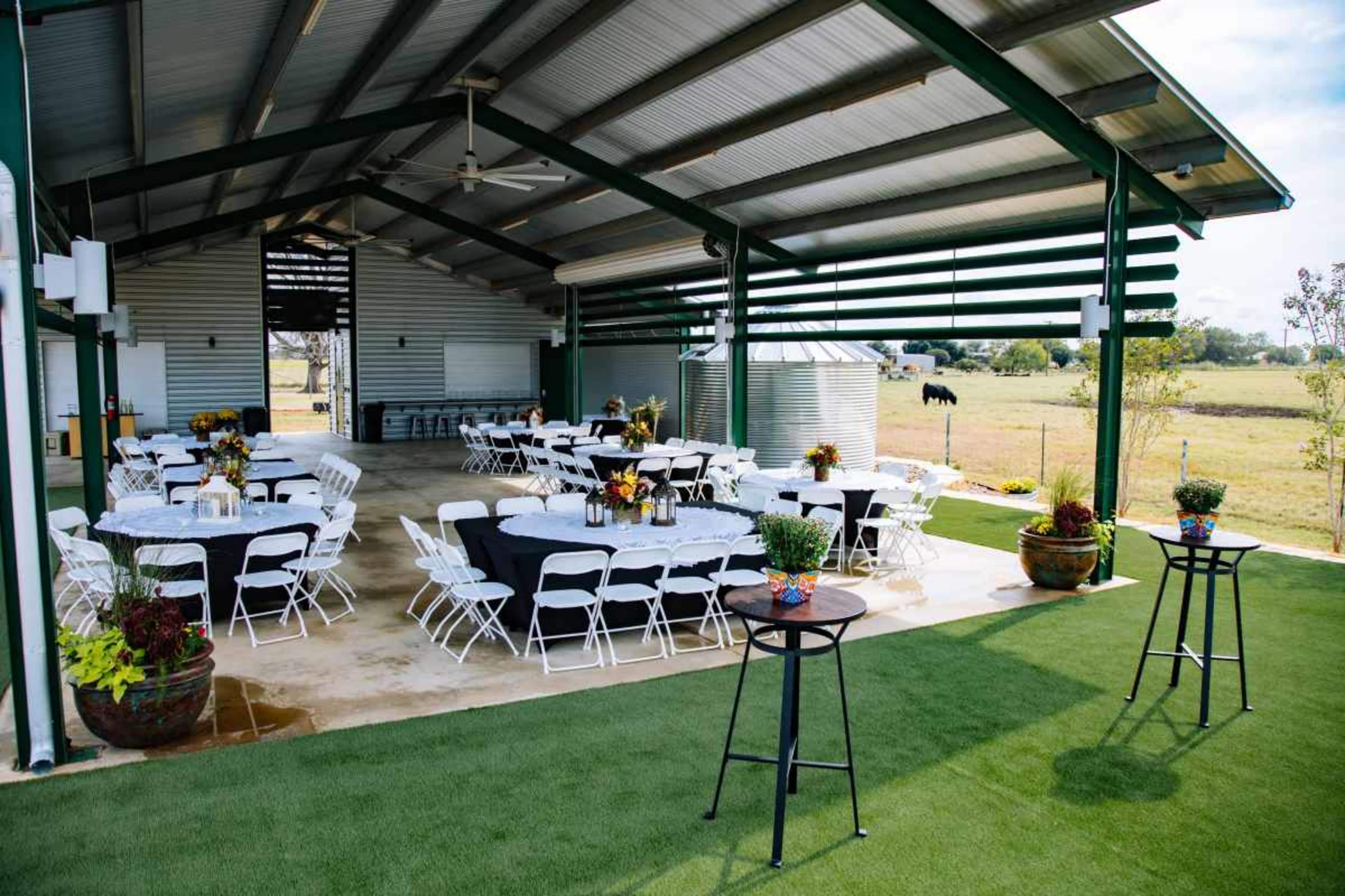 Outdoor Country Venue with Modern Perks Image in , Seguin, TX