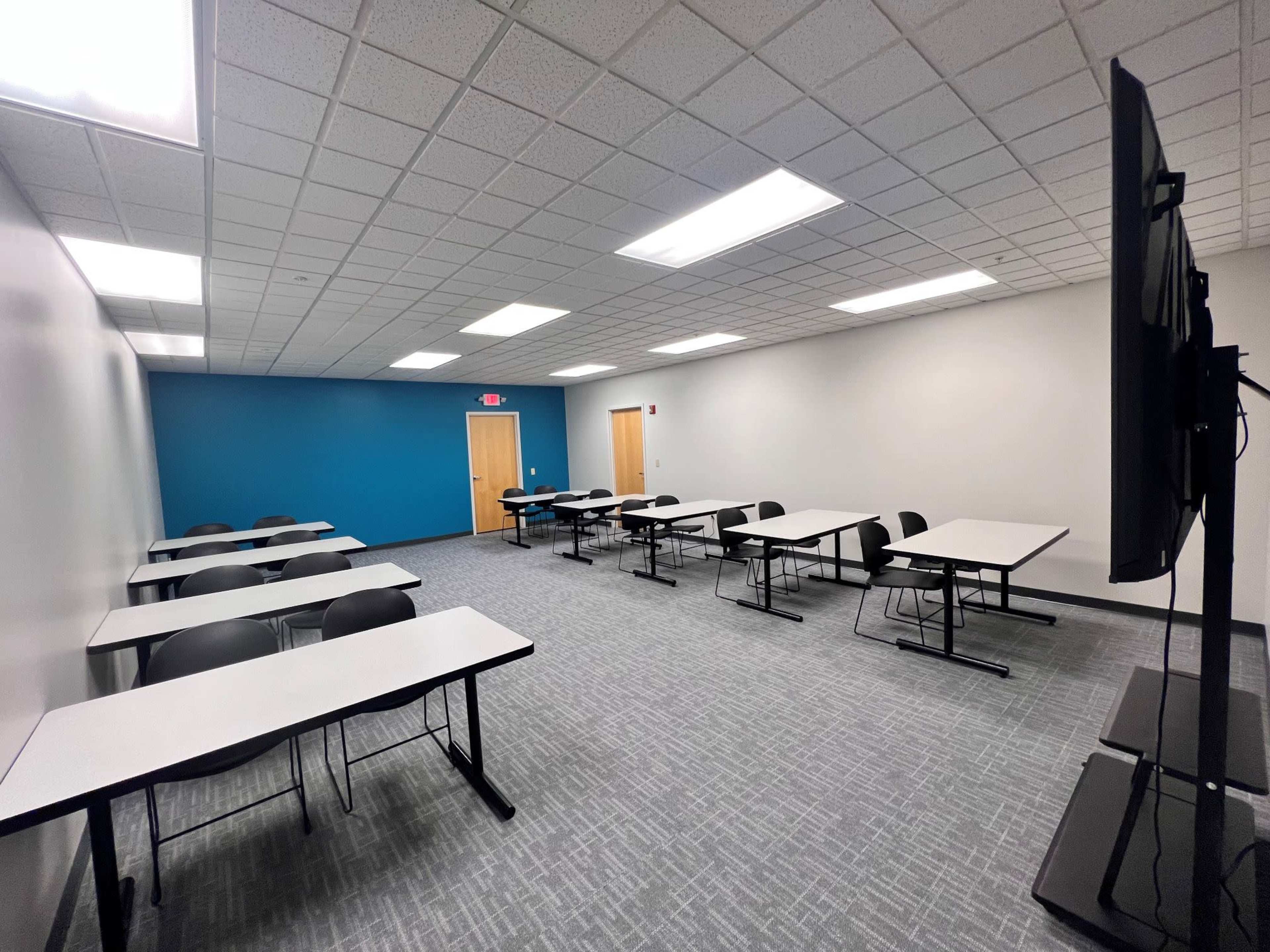 Training Room with Hybrid Capability Image in Mifflin Township, Gahanna, OH