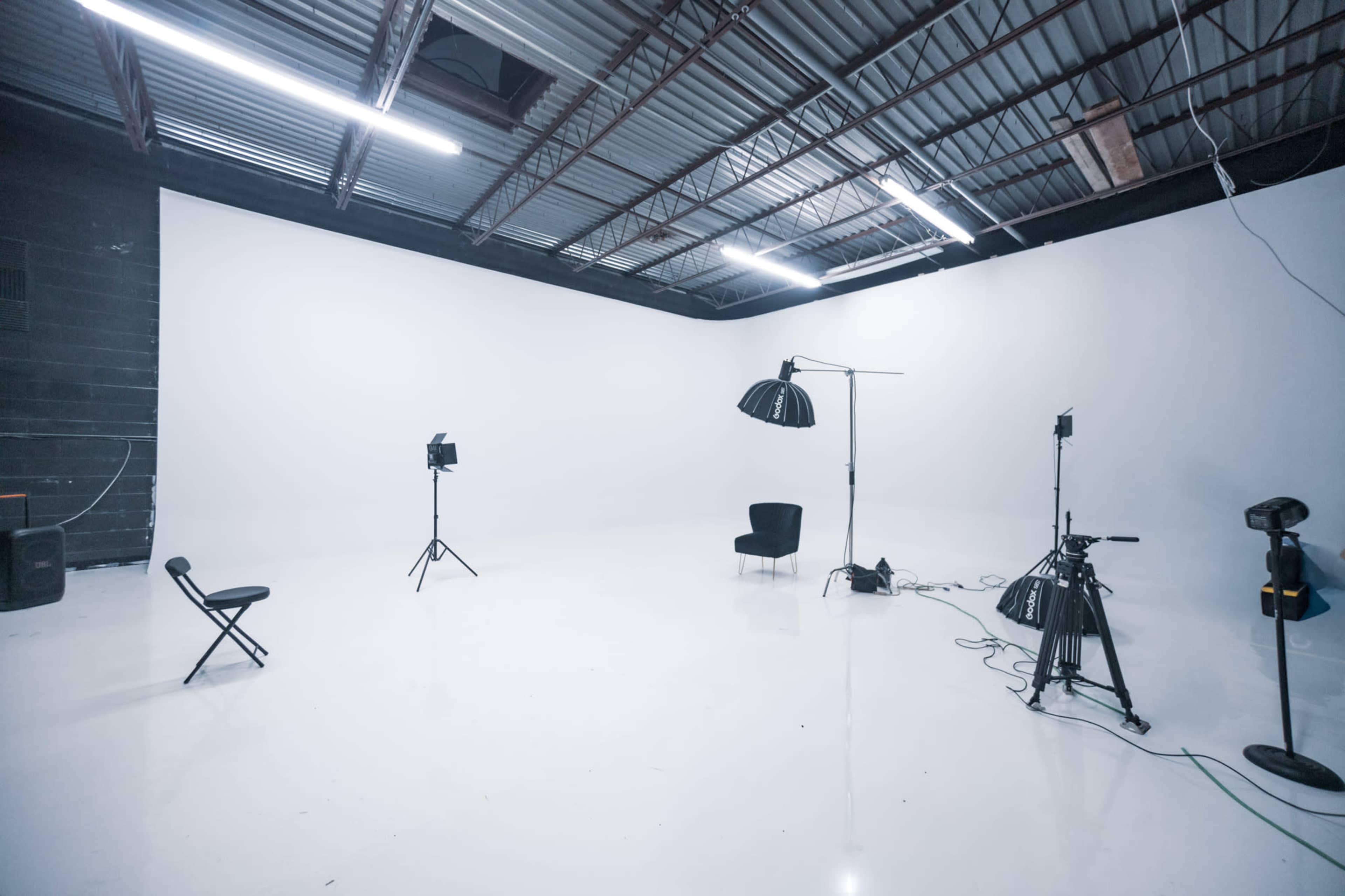 Dream21 Infinity Wall/Media Content Image in Virginia Beach, VIRGINIA BEACH, VA