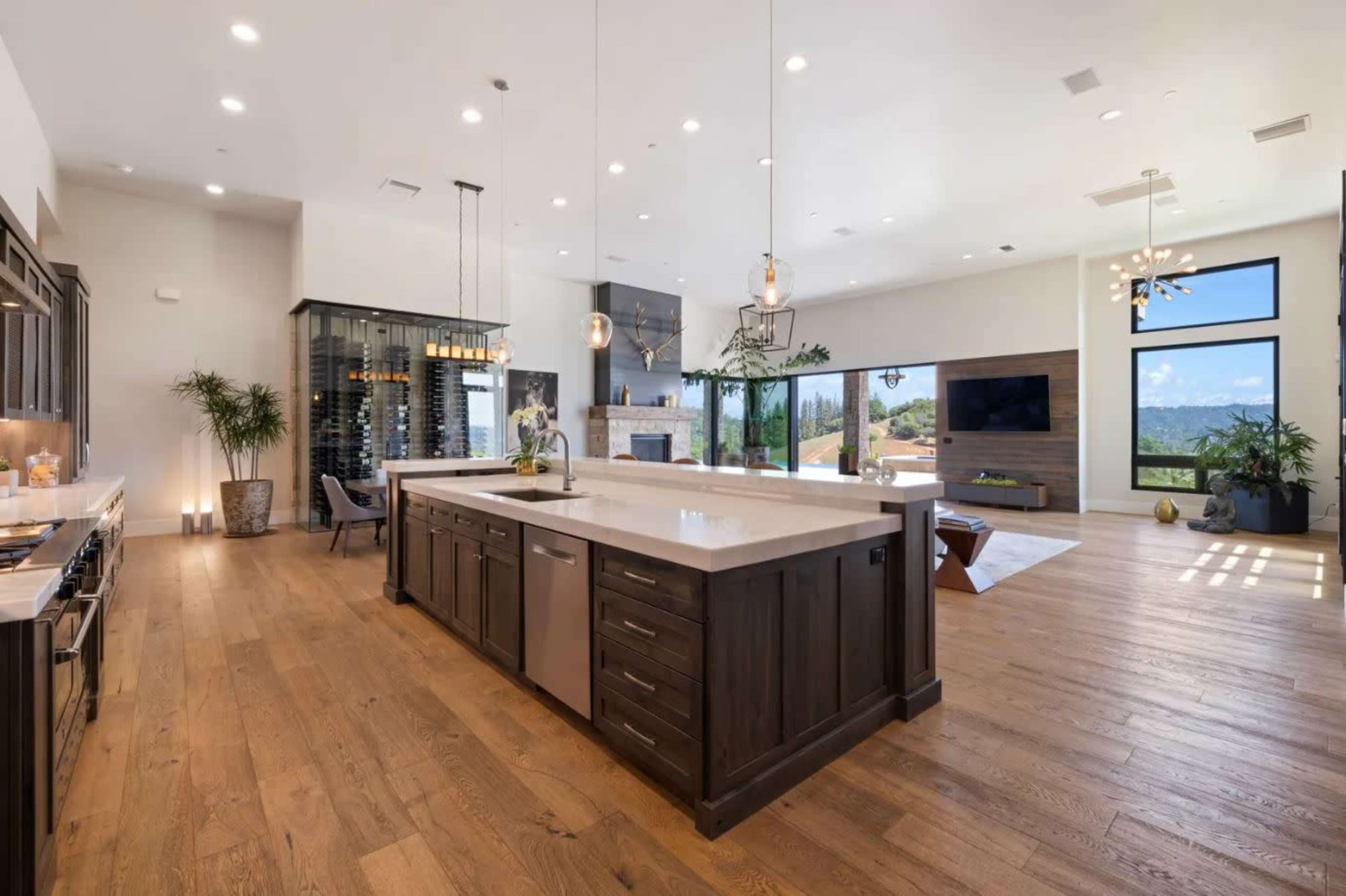 Modern Hilltop Villa with Endless Views & Infinity Pool Image in , Cool, CA