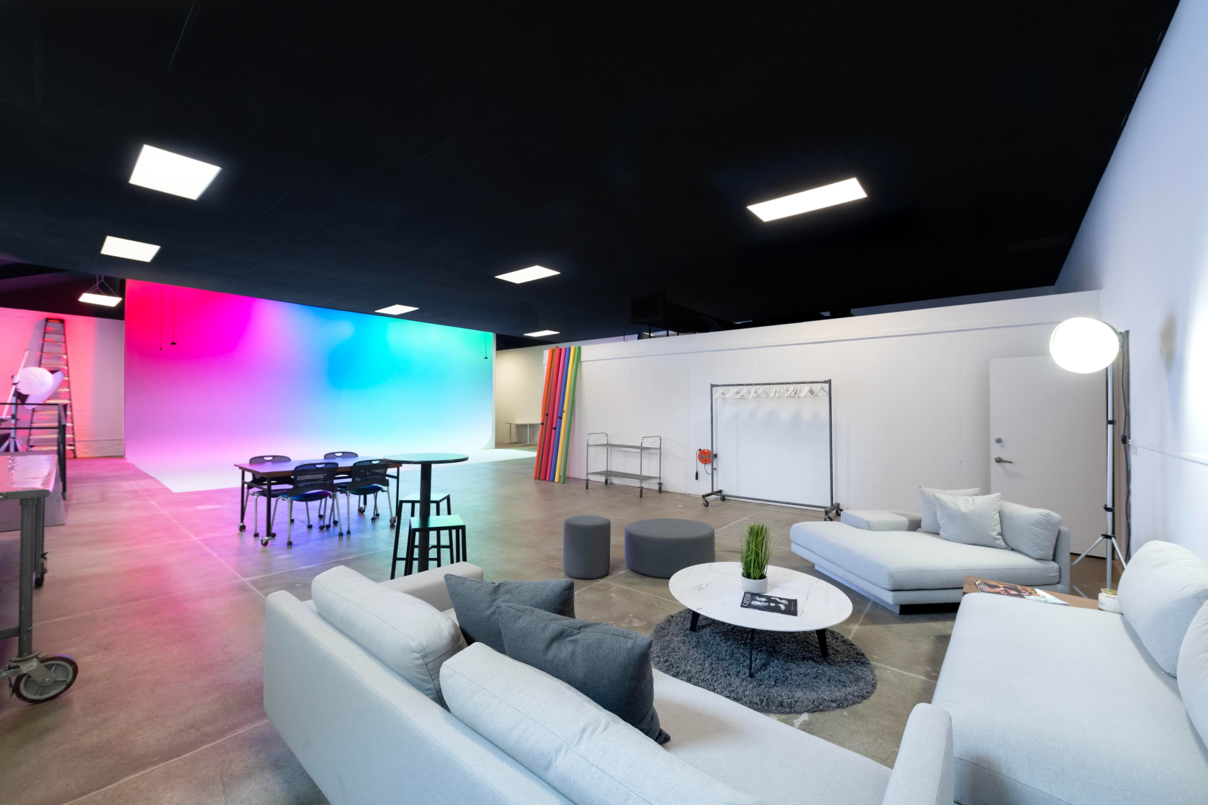 Thoughtfully designed studio for production crews, talent and clients. Image in Newport, Newport, KY