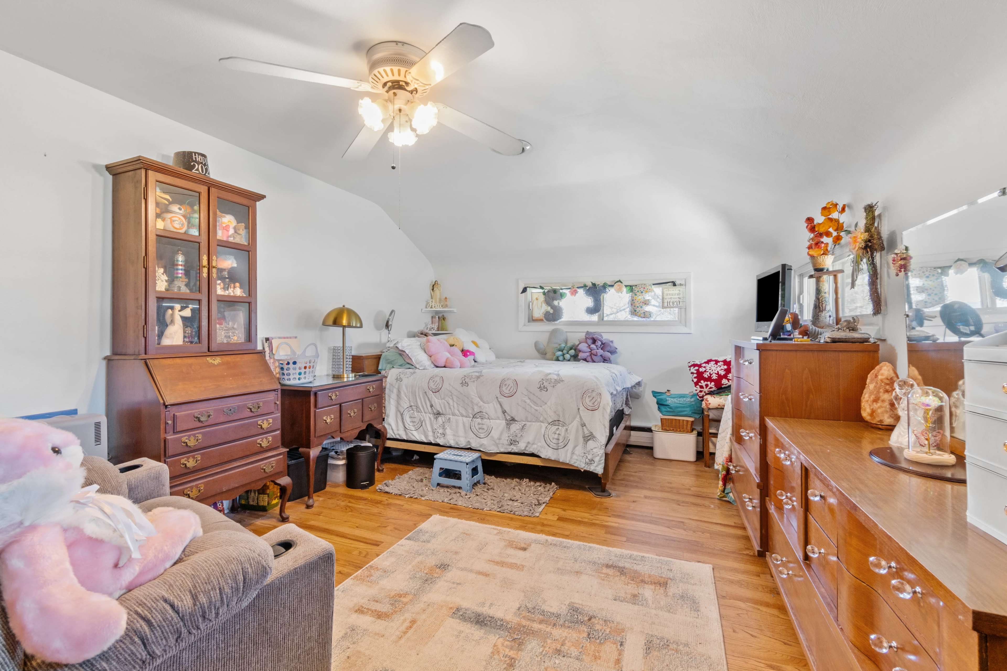 3 bed/3 bath one mile from the Open Image in East Oakmont, Verona, PA