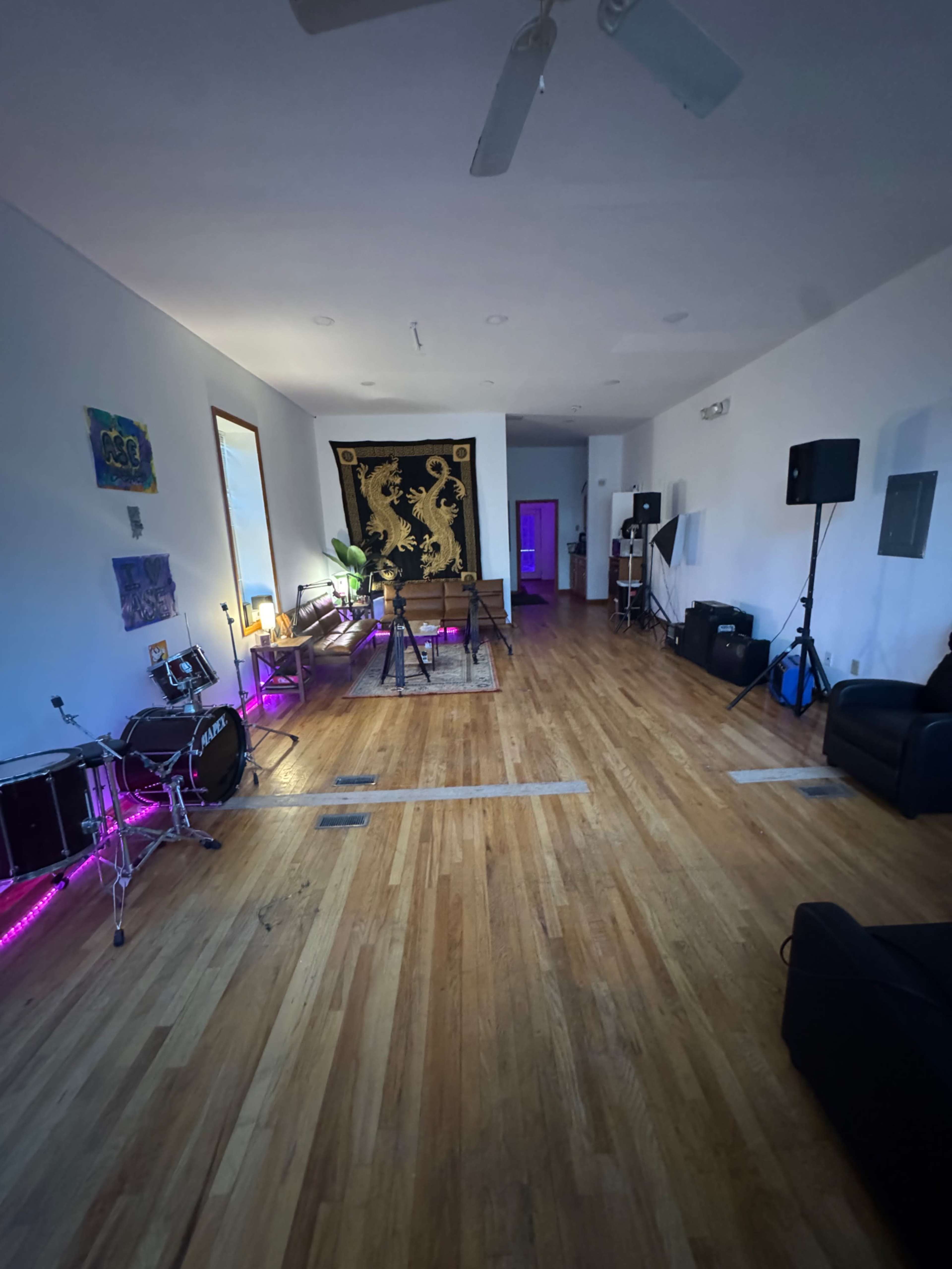 Spacious Industrial Studio in Historic Downtown Phillipsburg Image in Phillipsburg, Phillipsburg, NJ