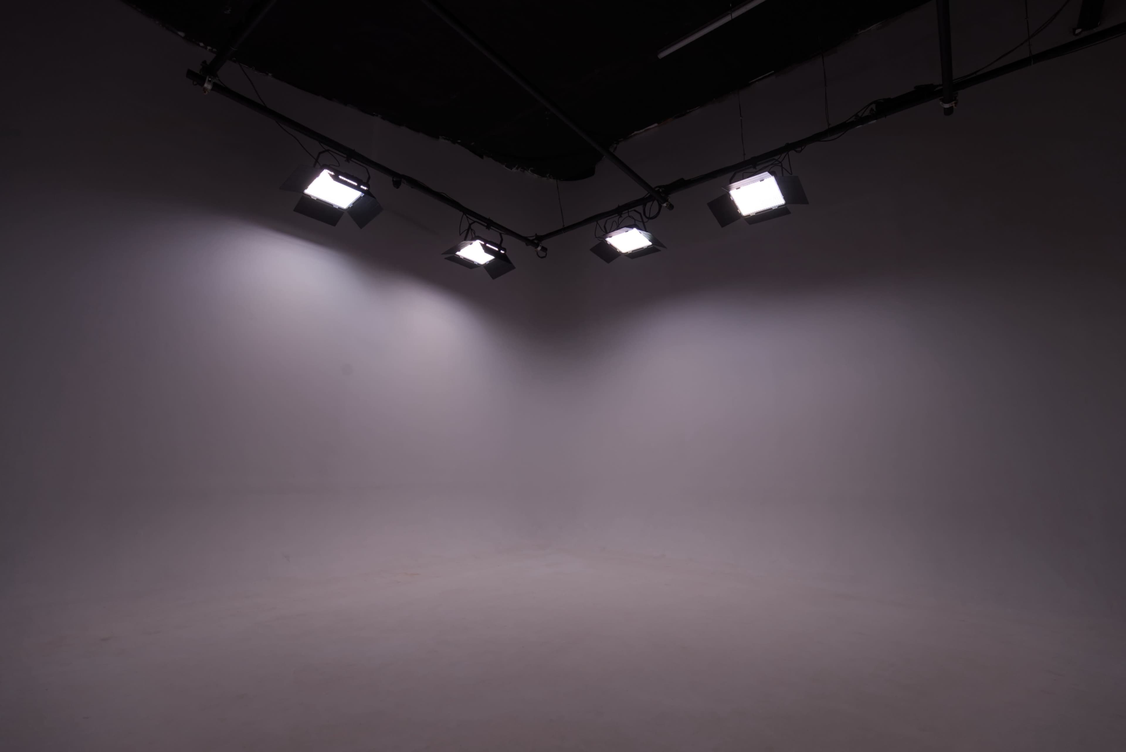 Video- & Fotostudio in Weißensee  - Hohlkehle, Outdoorbereich und Mehr Bild in Weissensee, Berlin, 