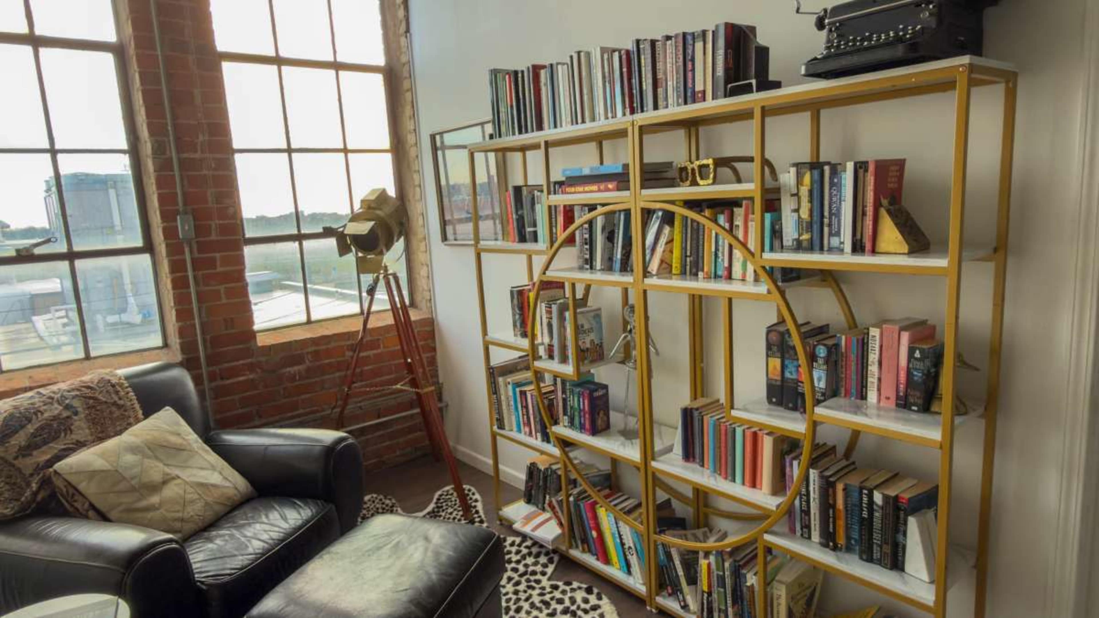 Stunning Urban Industrial Loft with Natural Light & Unmatched Detroit Skyline View Image in Eastern Market, Detroit, MI