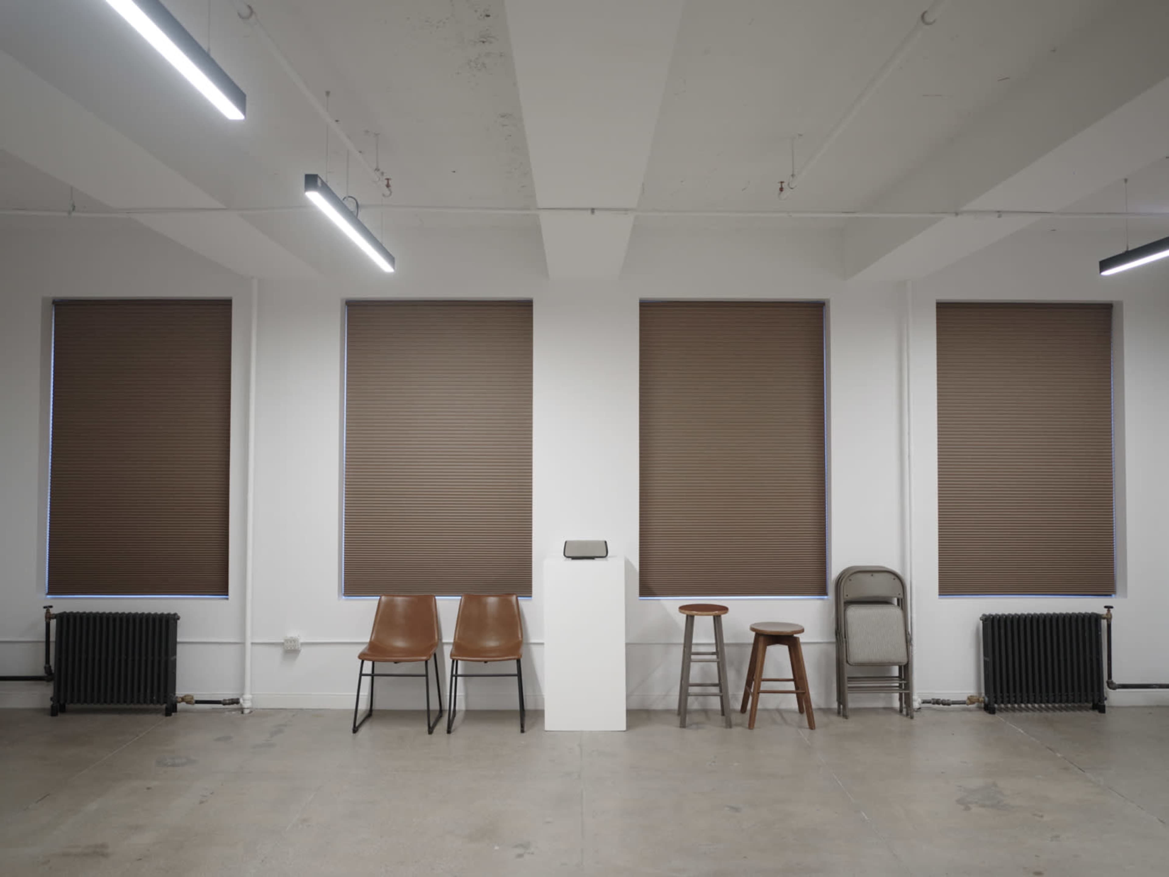 Photo studio + Profoto Equipment + Props + Retouching Service Image in Midtown Manhattan, New York, NY