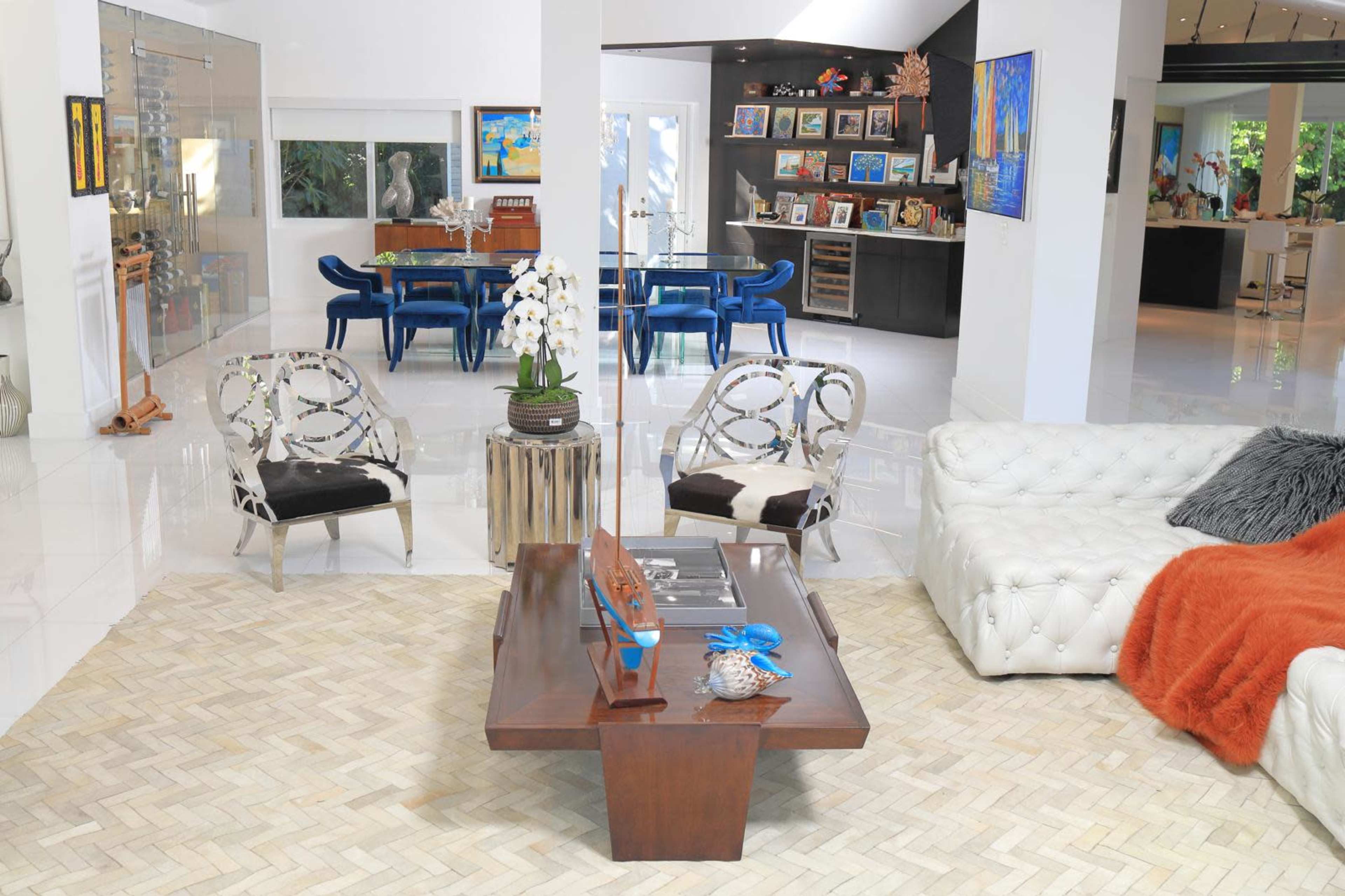 Elegant private mansion perfect for filming and events Image in , Miami, FL