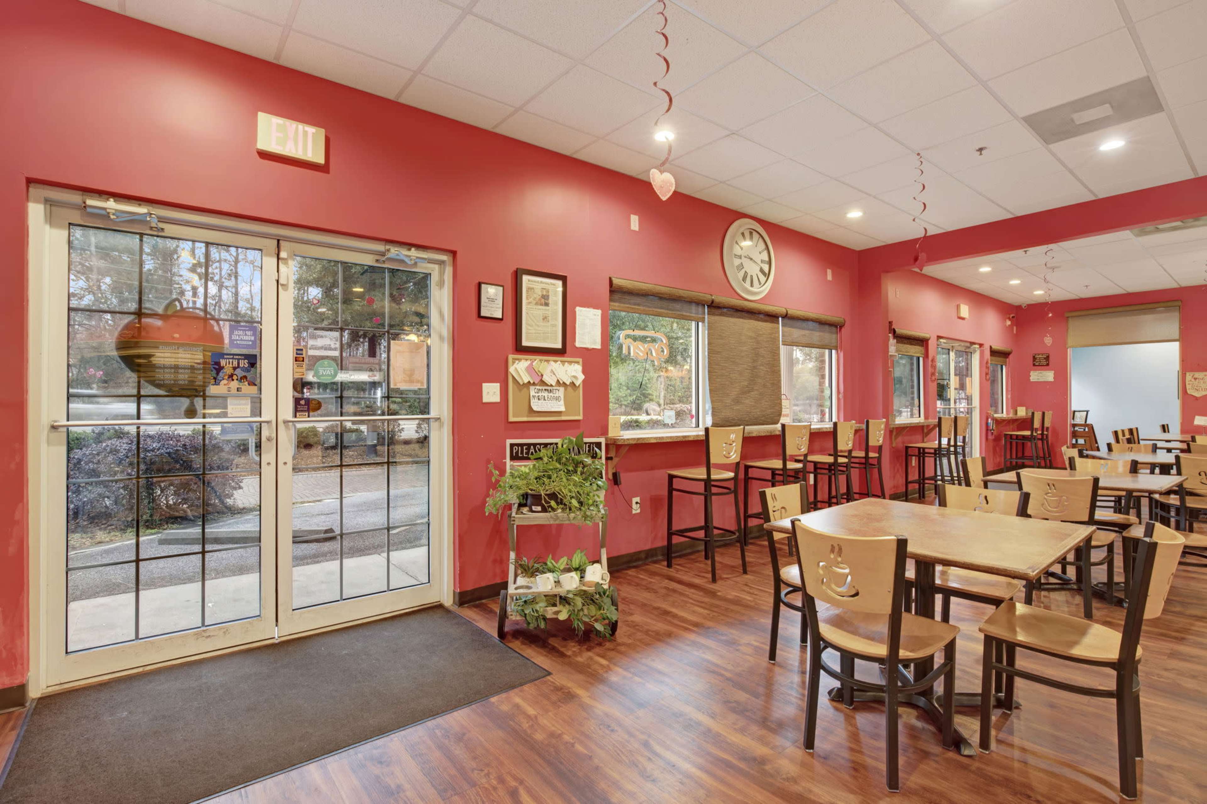 Urban, Cute Cafe Style Restaurant Image in Richmond Hill, Richmond Hill, GA