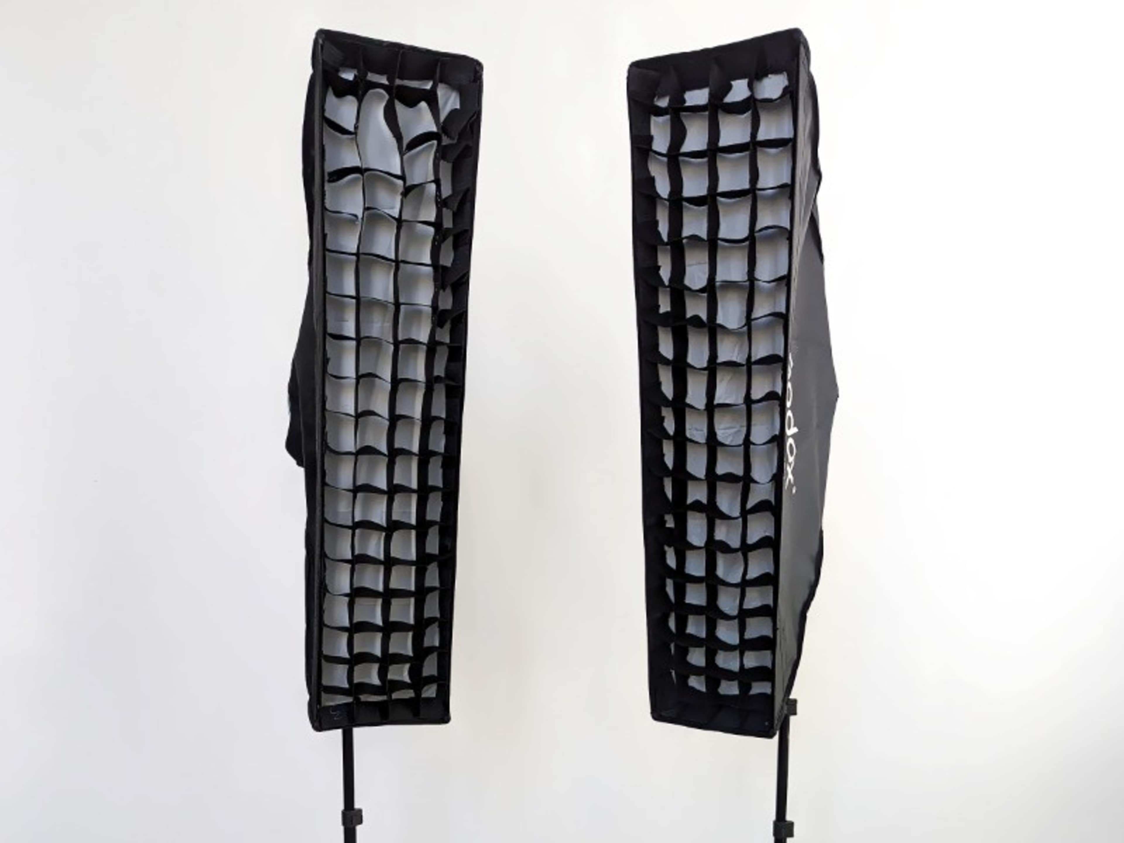 Honeycomb grid softboxes
