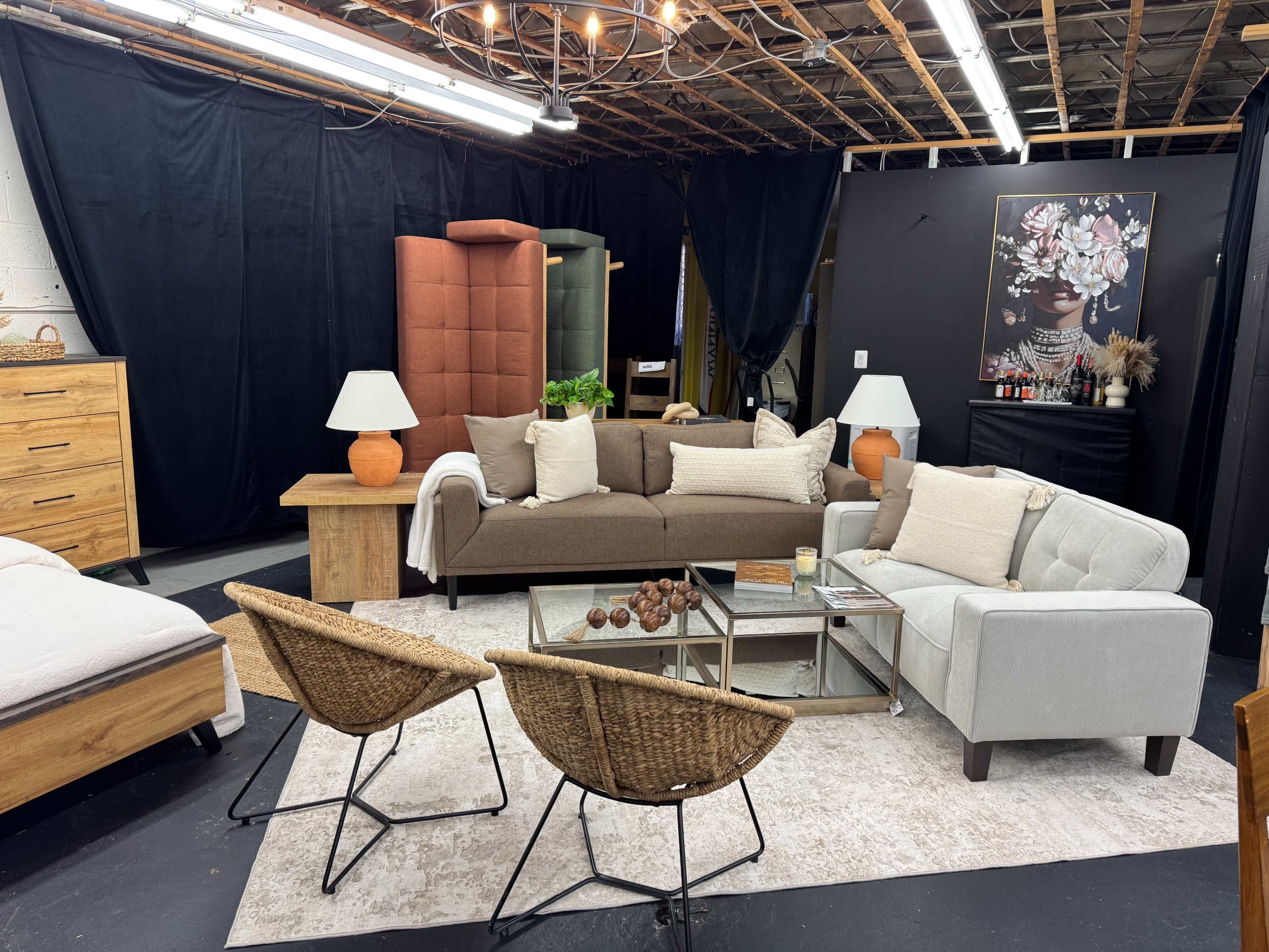 Downtown Studio with chic, modern and classic vibes Image in Hyattsville, hyattsville, MD