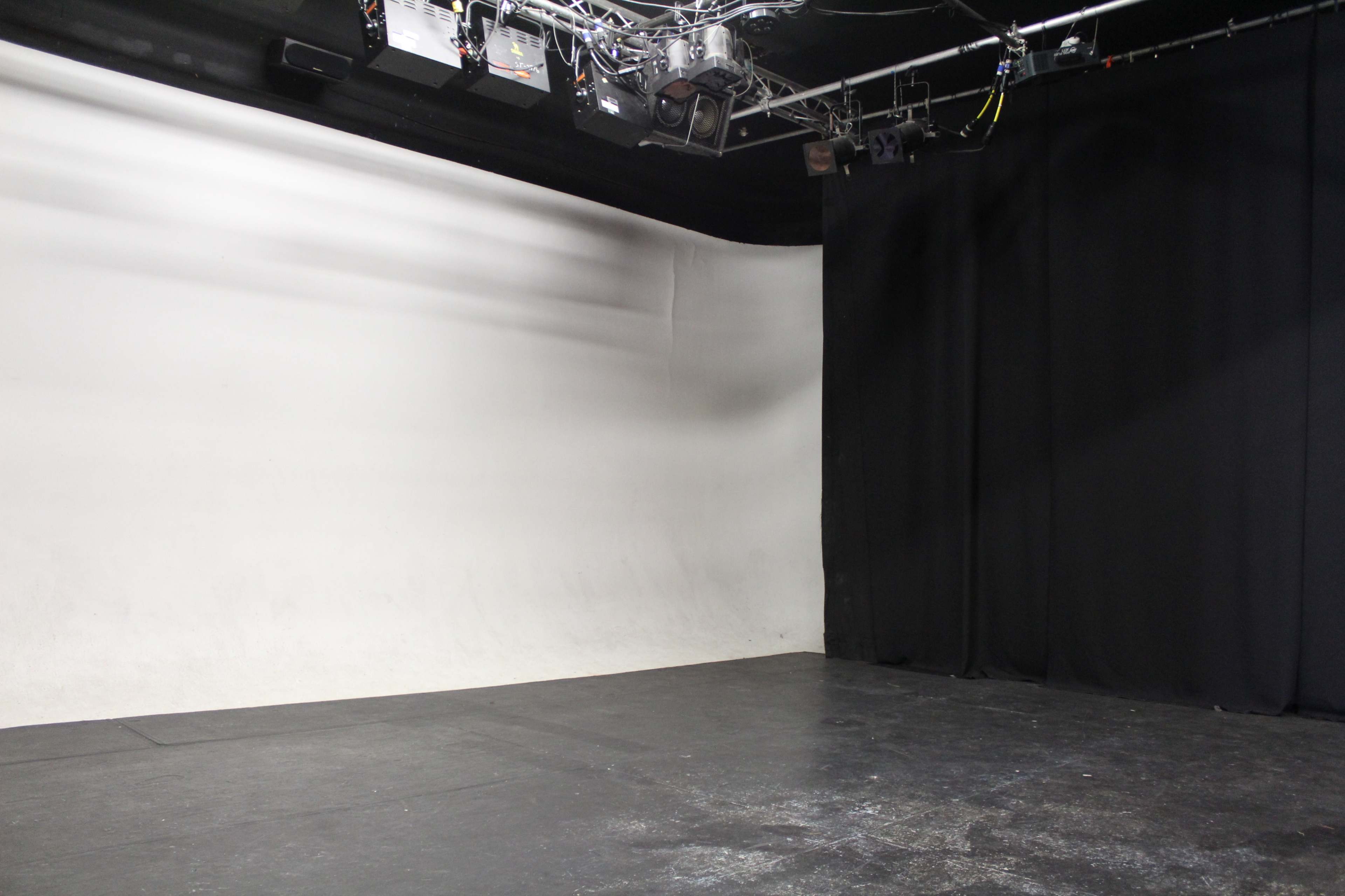 Urban East Hollywood/Koreatown Creative Performance Space Image in East Hollywood, Los Angeles, CA