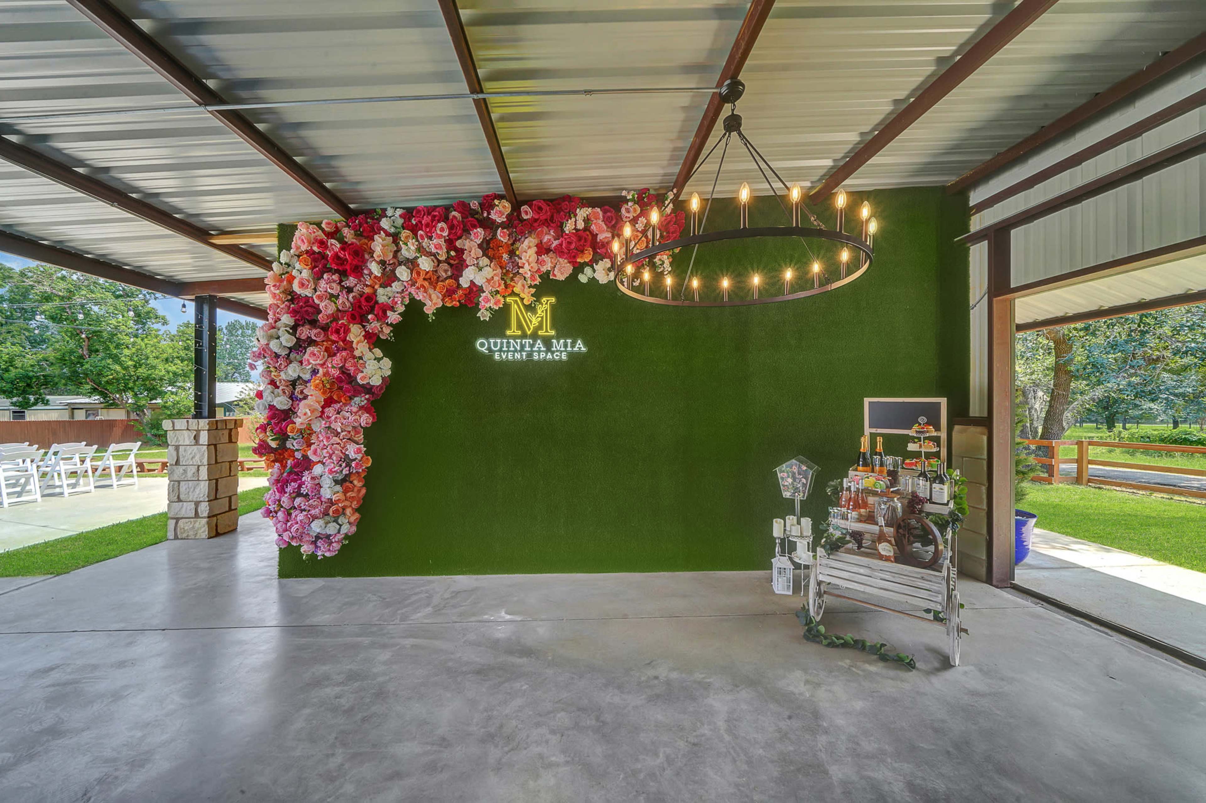 Outdoor event space located approximately 45 minutes Northwest of Downtown Houston Image in Pinehurst, Pinehurst, TX