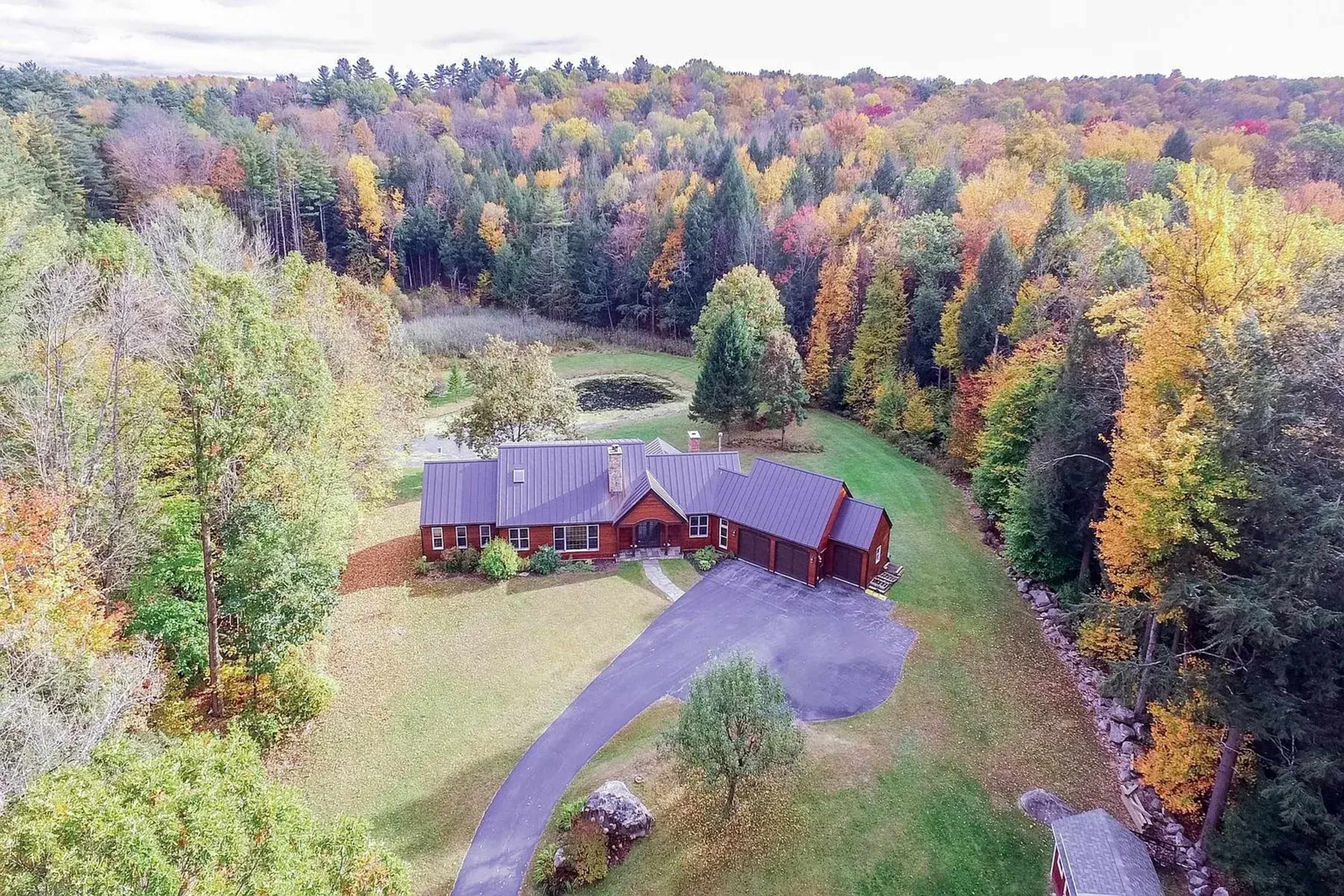 Dryfter Homes Chalet Image in Center Rutland, Center Rutland, VT