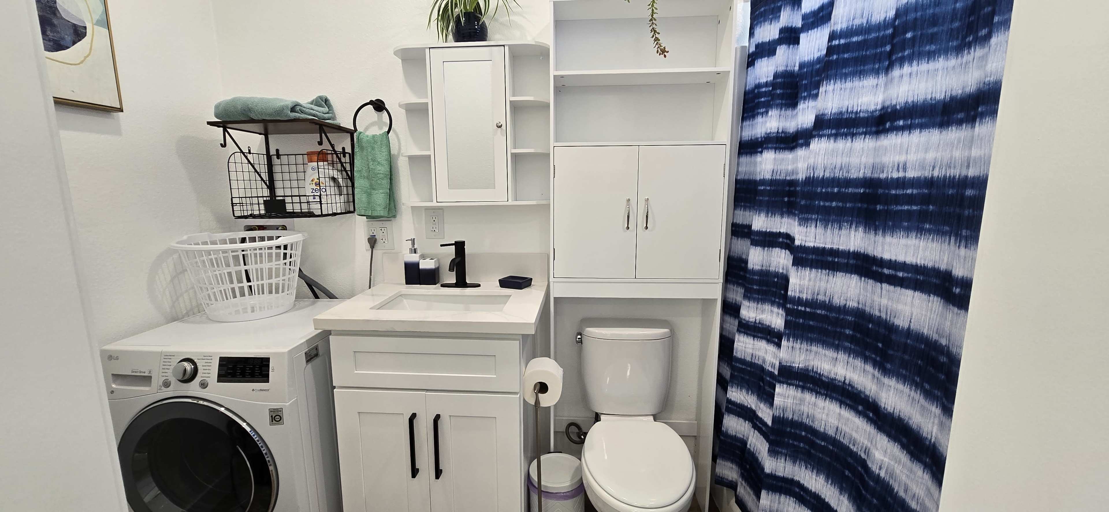 Studio Apartment Pool House Image in Westminster, Westminster, CA