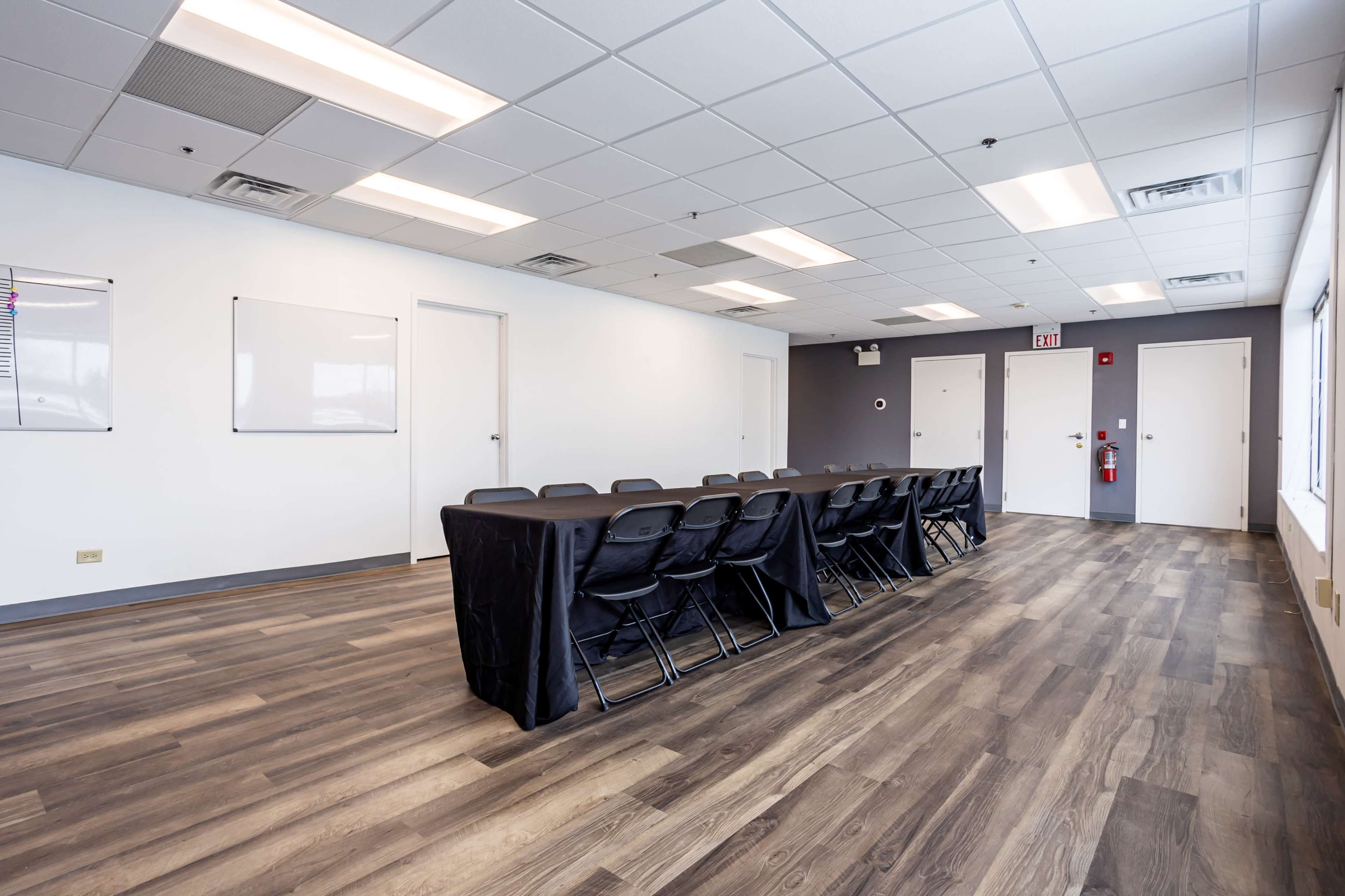 Bright Multi-Use Office Image in Schaumburg Township, Schaumburg, IL