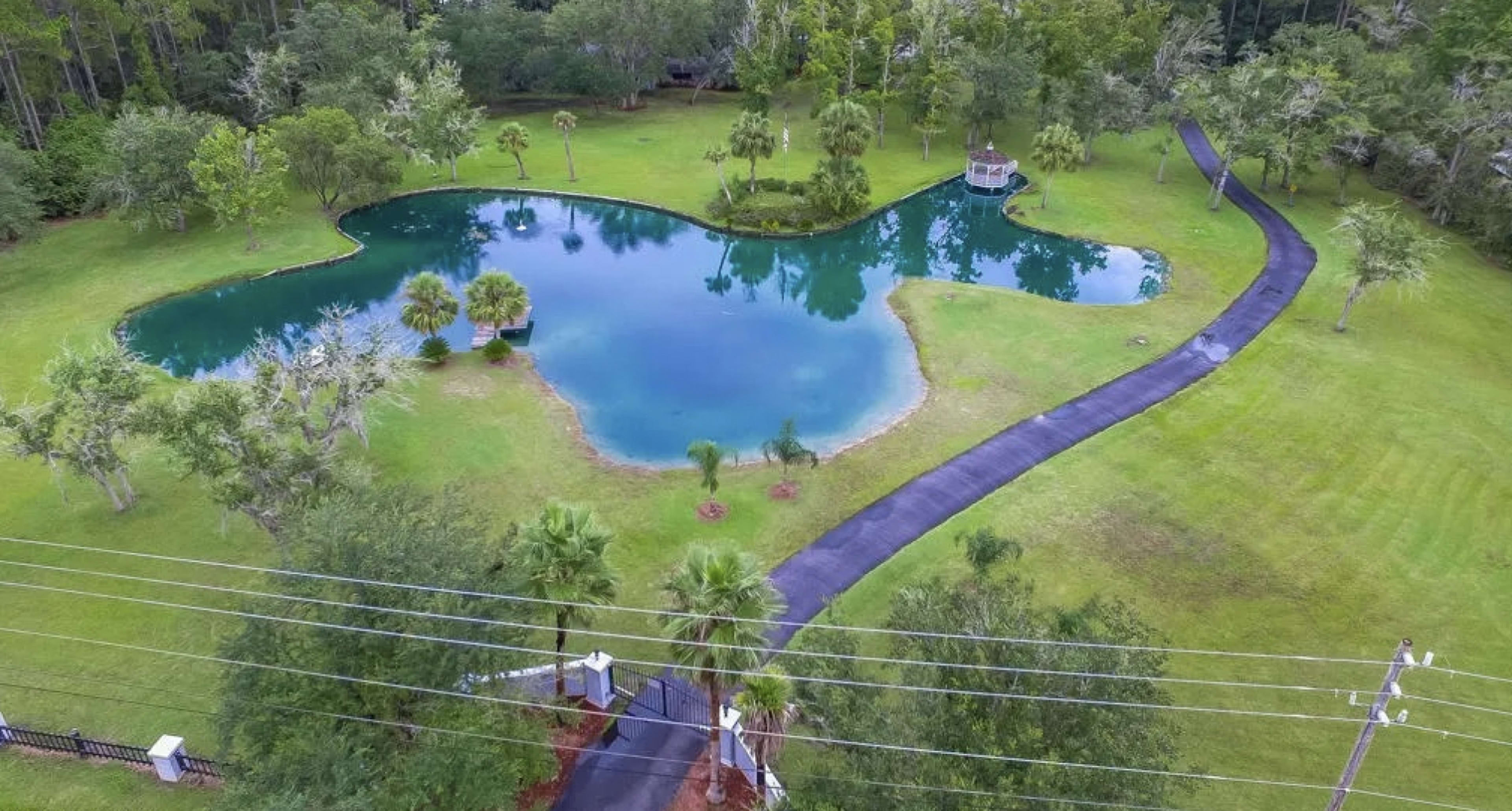 Emerald Lakes Estate - A Private Retreat for Gatherings and Getaways Image in , st augustine, FL