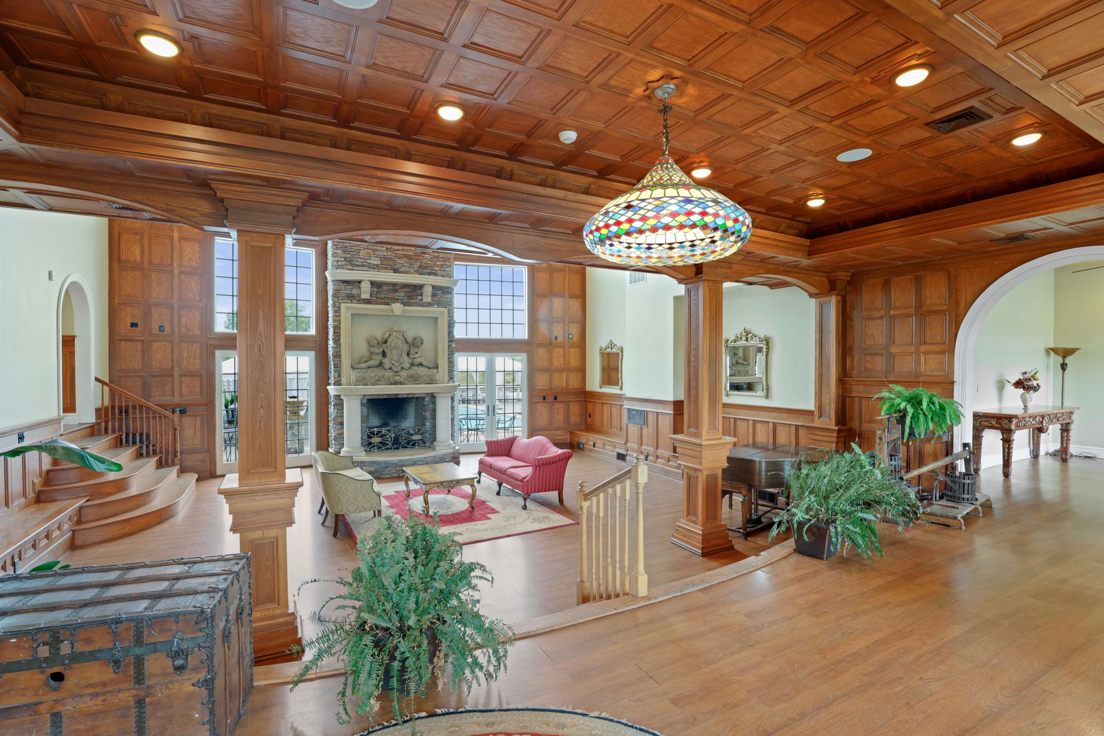 Chelsea Sun Inn - Poconos Farm Venue - Barns - Pool - Mountain - Mansion Image in Upper Mt Bethel Township, mount bethel, PA