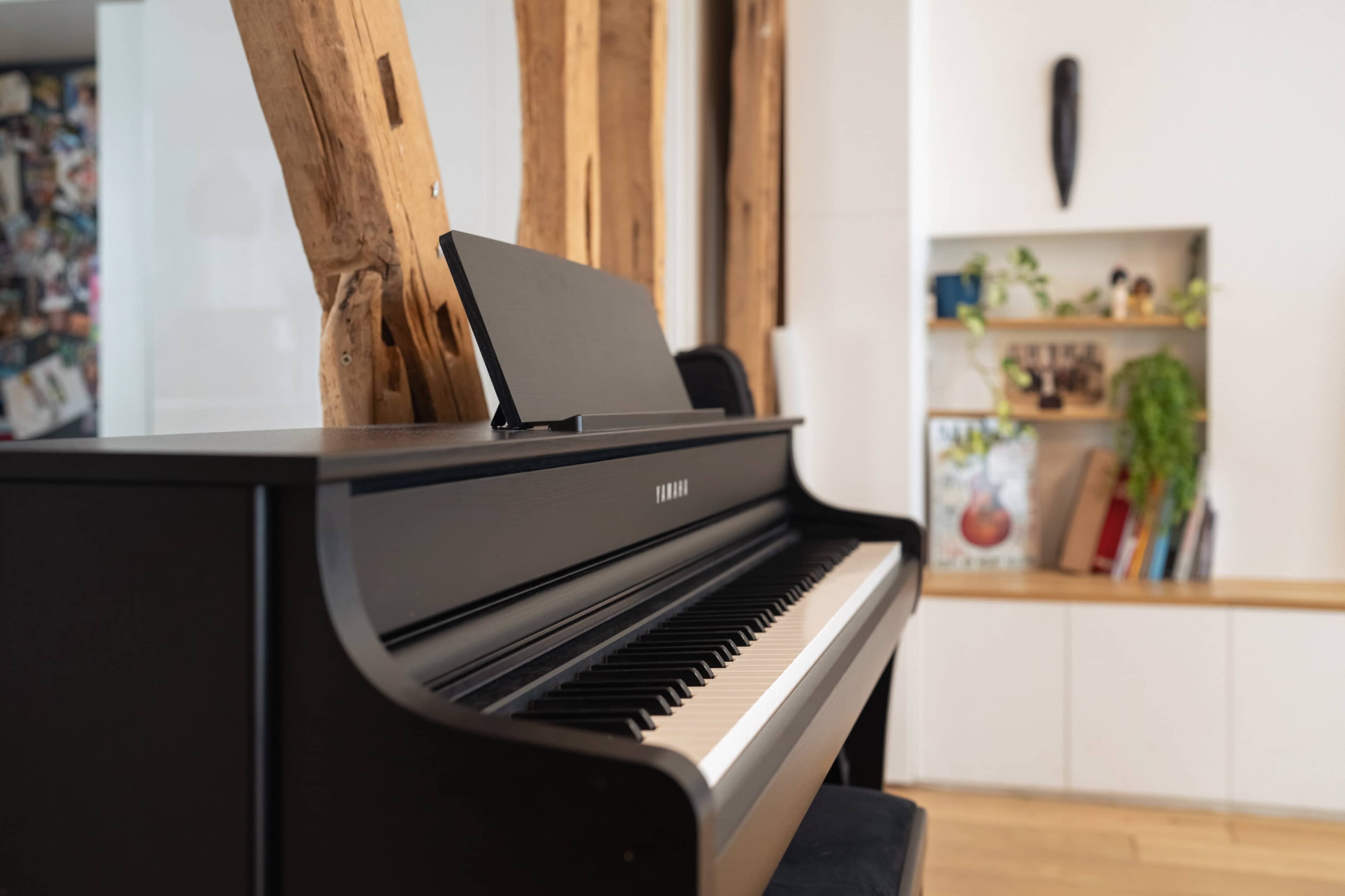 Appartement Authentique - Pierre et Poutres Apparentes Image in Hôpital-Saint-Louis, paris