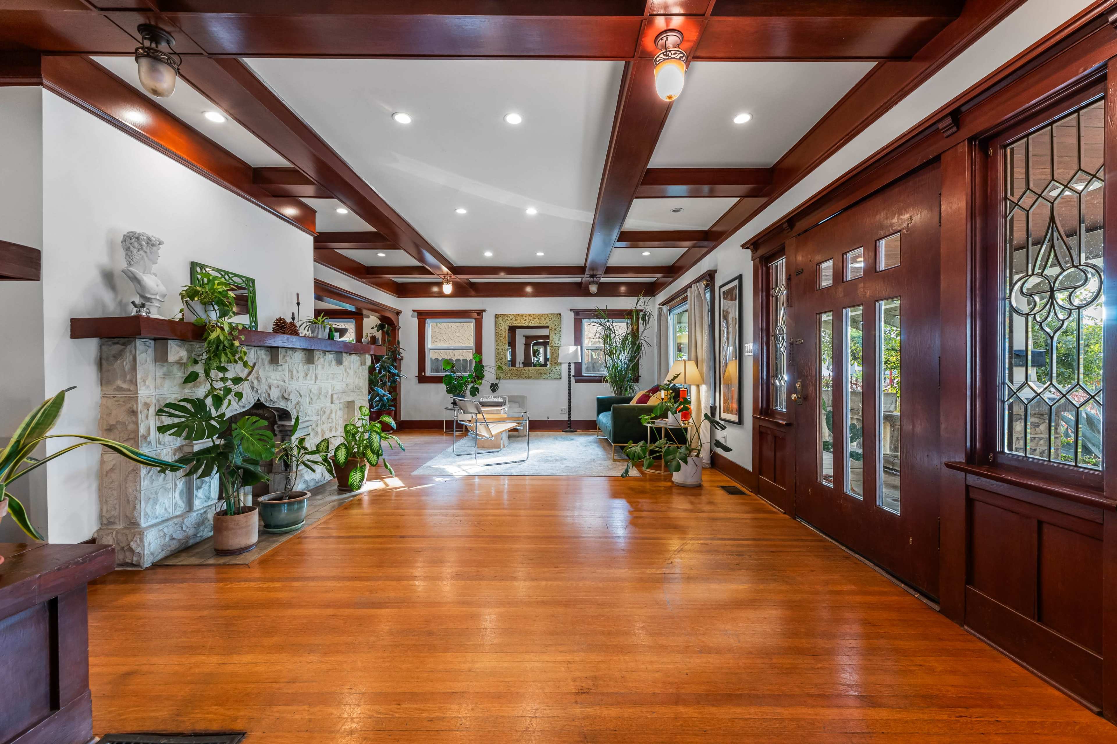 Unique Craftsman Home Perfect for Retreats or Meetings Image in Montecito Heights, Los Angeles, CA