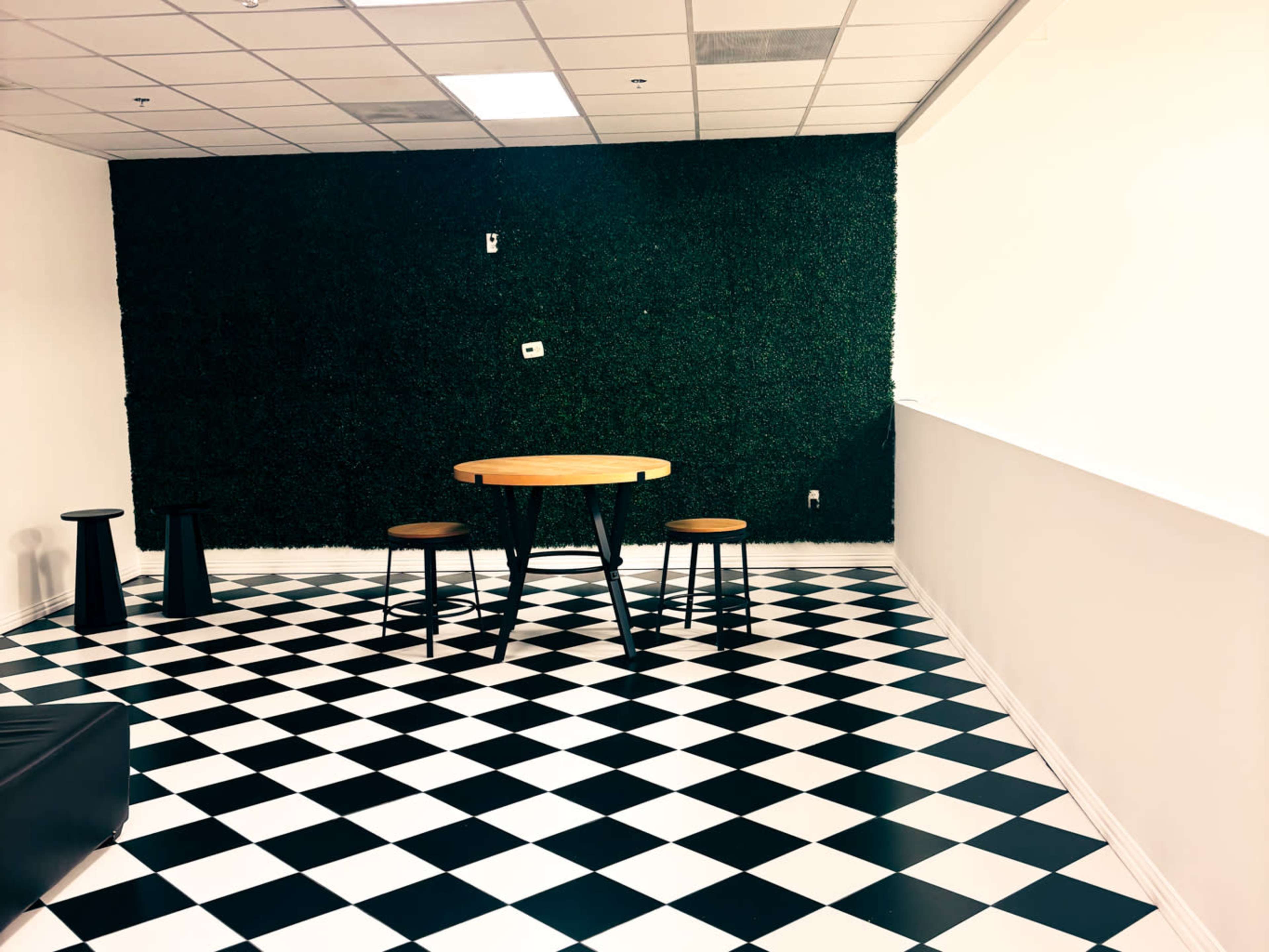 Chic Urban Event Space with a Stylish Modern Vibe Image in Westside, Houston, TX
