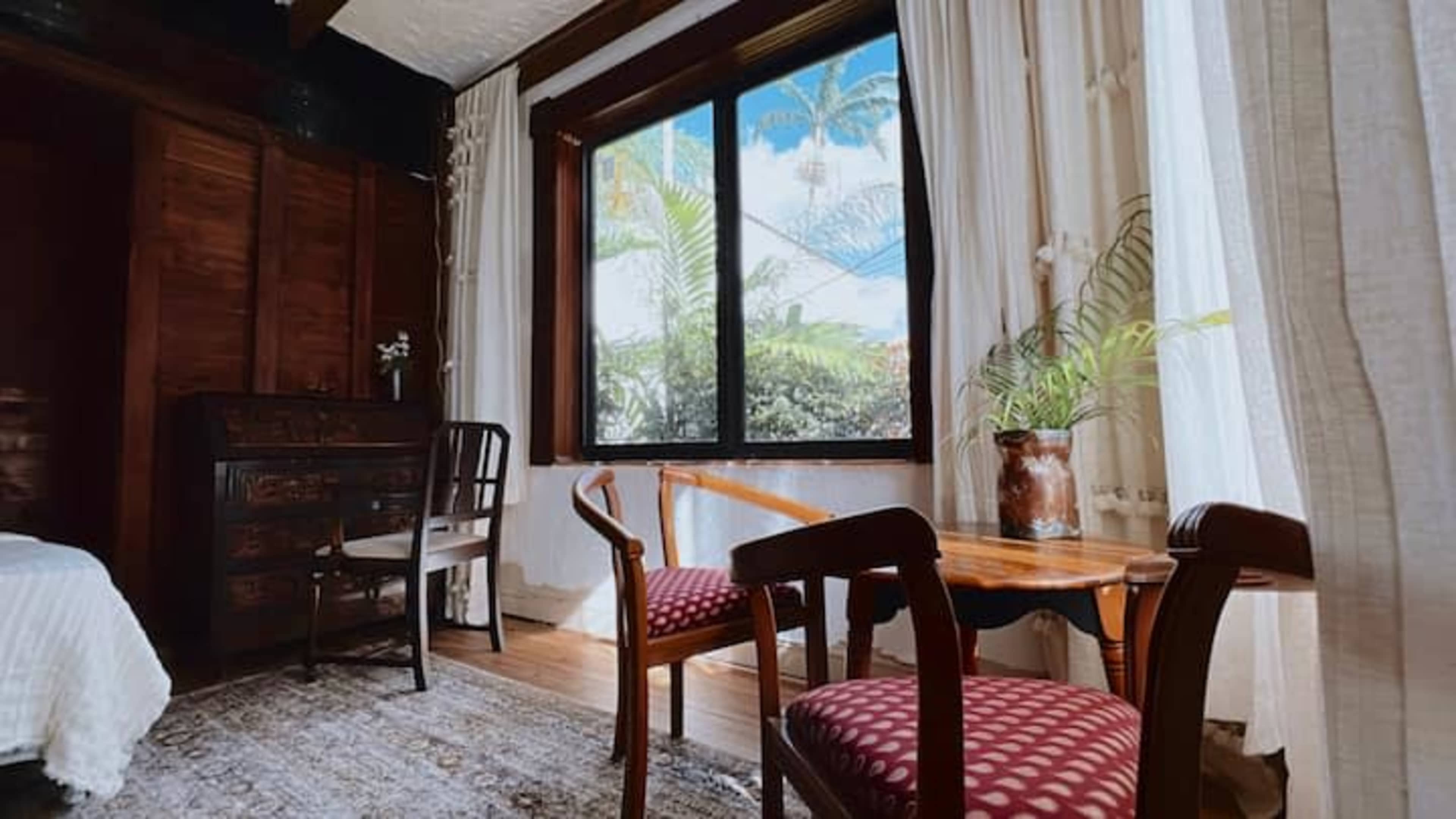Zen Room with Outdoor Gardens Image in Coral Way, miami, FL