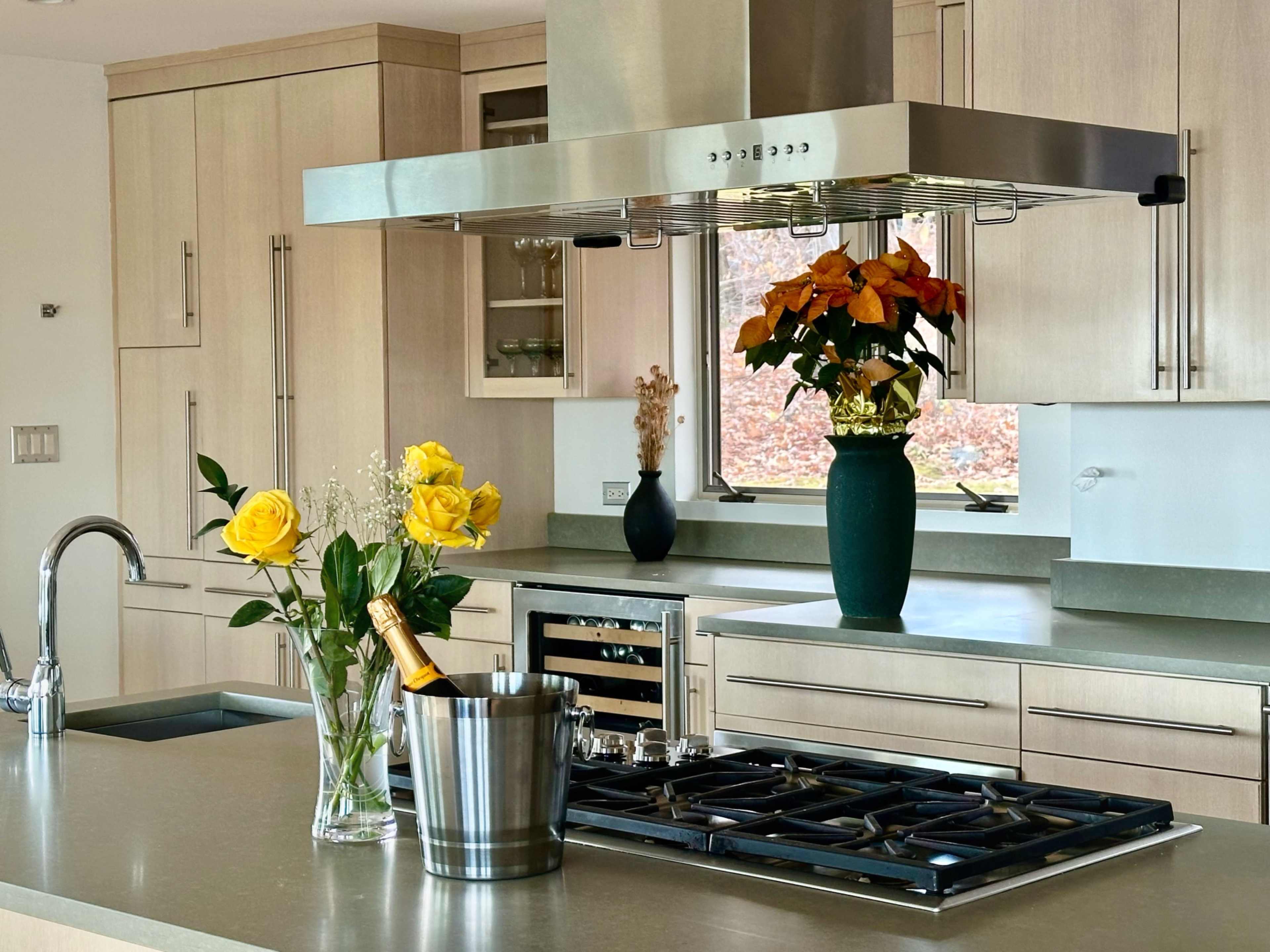 Hudson Valley River House • Stargaze & Sun Views! Image in Lloyd, Highland, NY