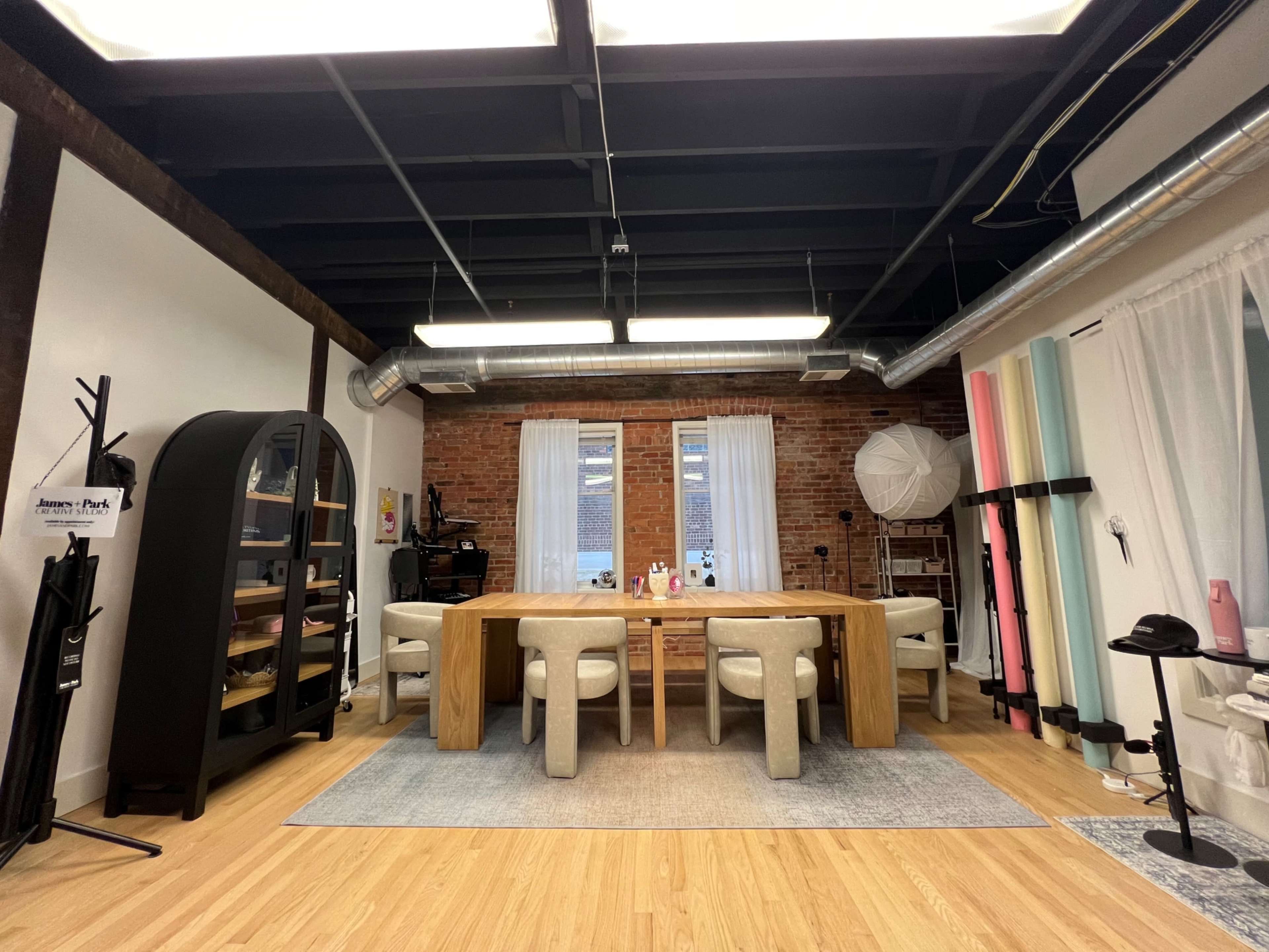 Aesthetic Content Studio for Podcasts, Meetings, Photoshoots Image in Ann Arbor, Ann Arbor, MI