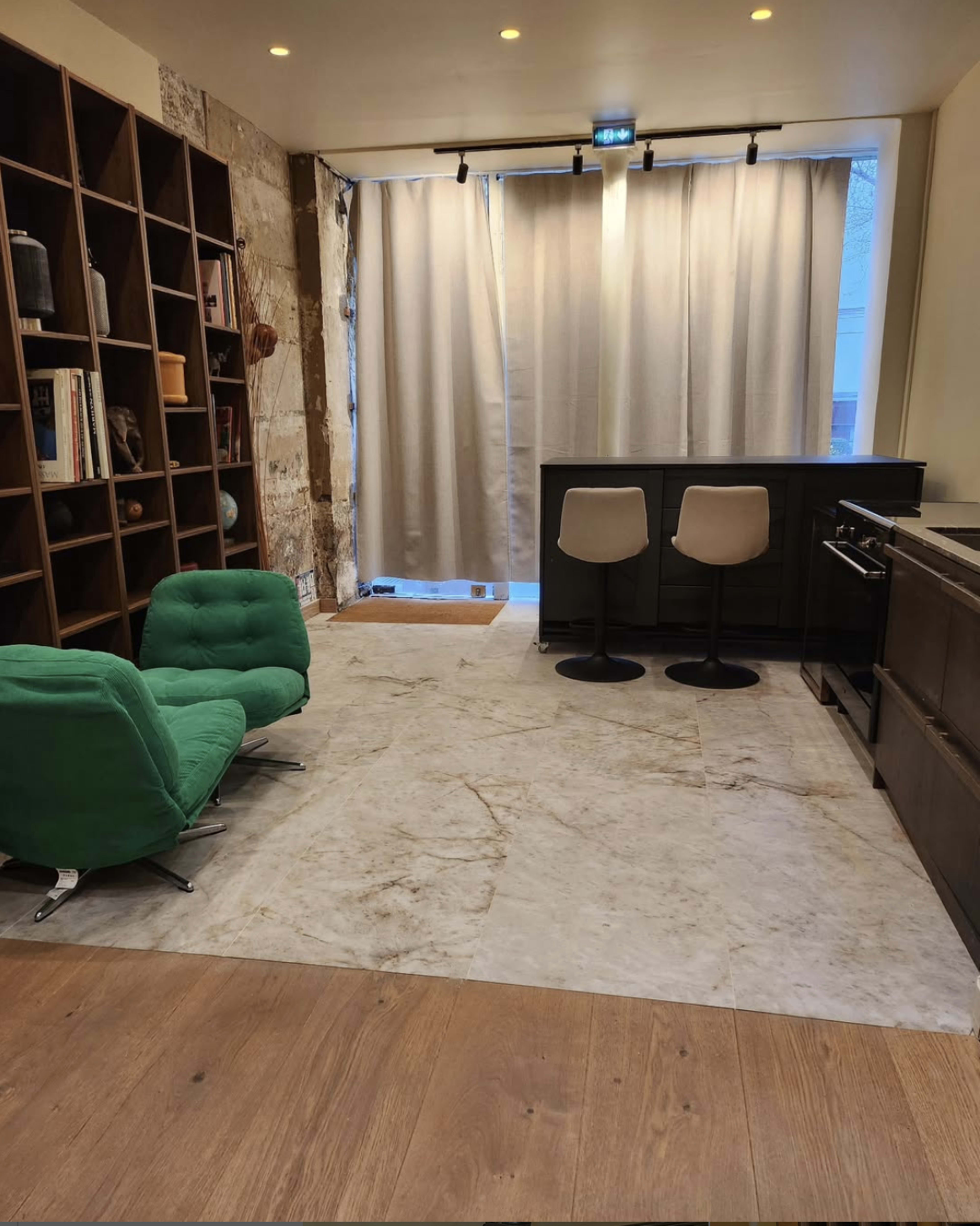 Loft/Boutique sur rue en centre-ville dans le quartier Latin Image in St Victor, Paris