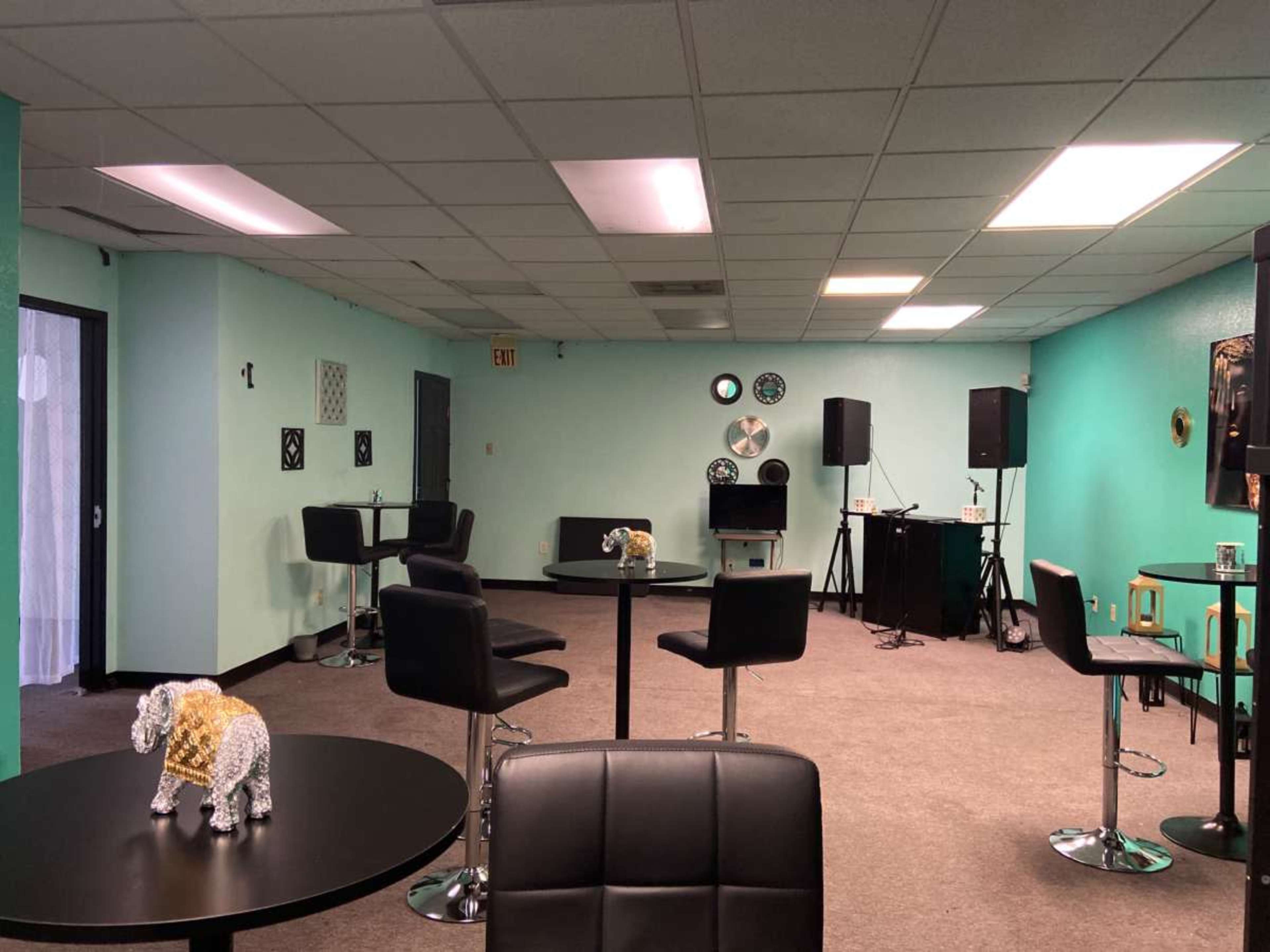 The Ascension Lounge Image in West Arlington, Arlington, TX