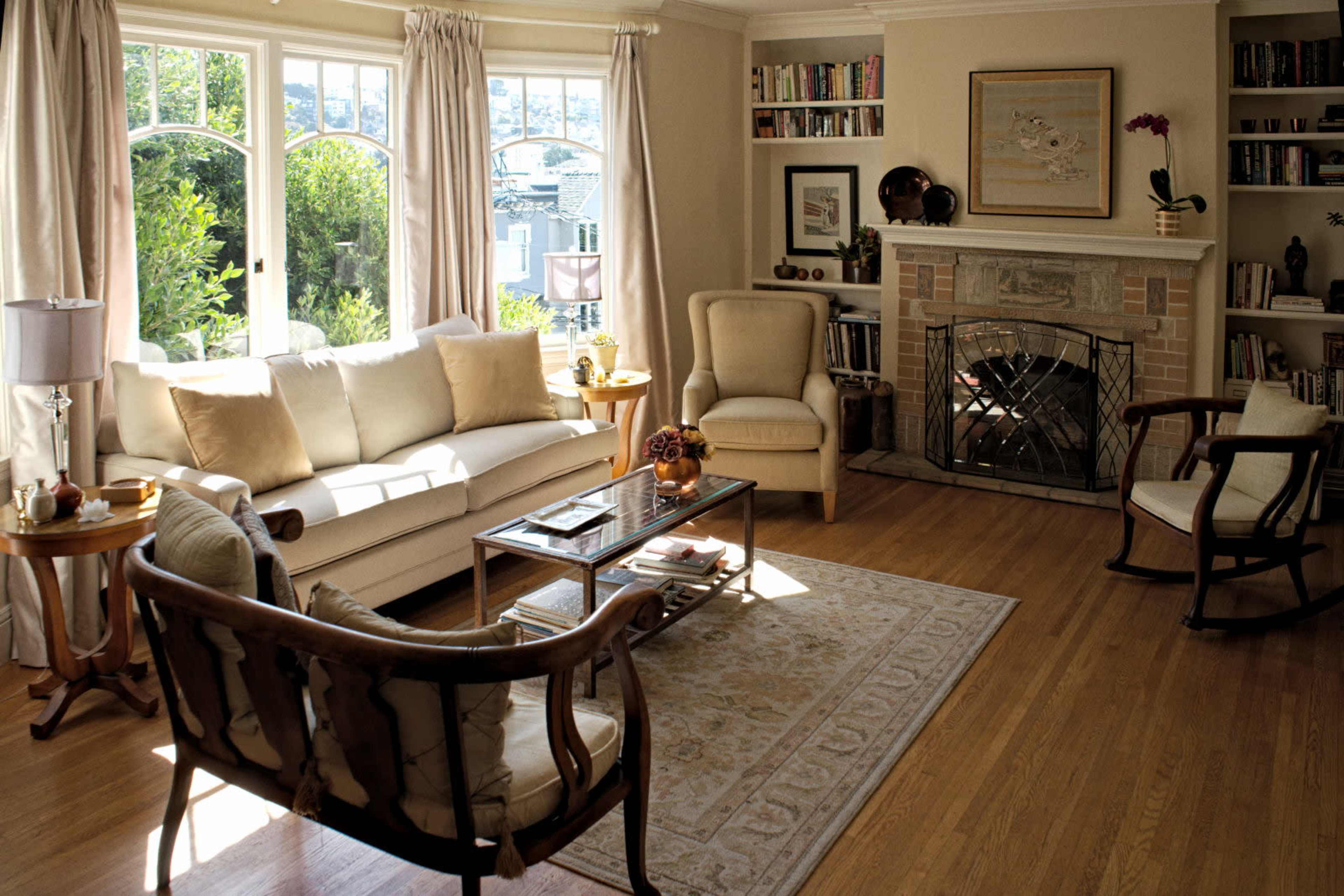 Castro Flat with Natural Light and Lovely Garden Image in Eureka Valley, SAN FRANCISCO, CA