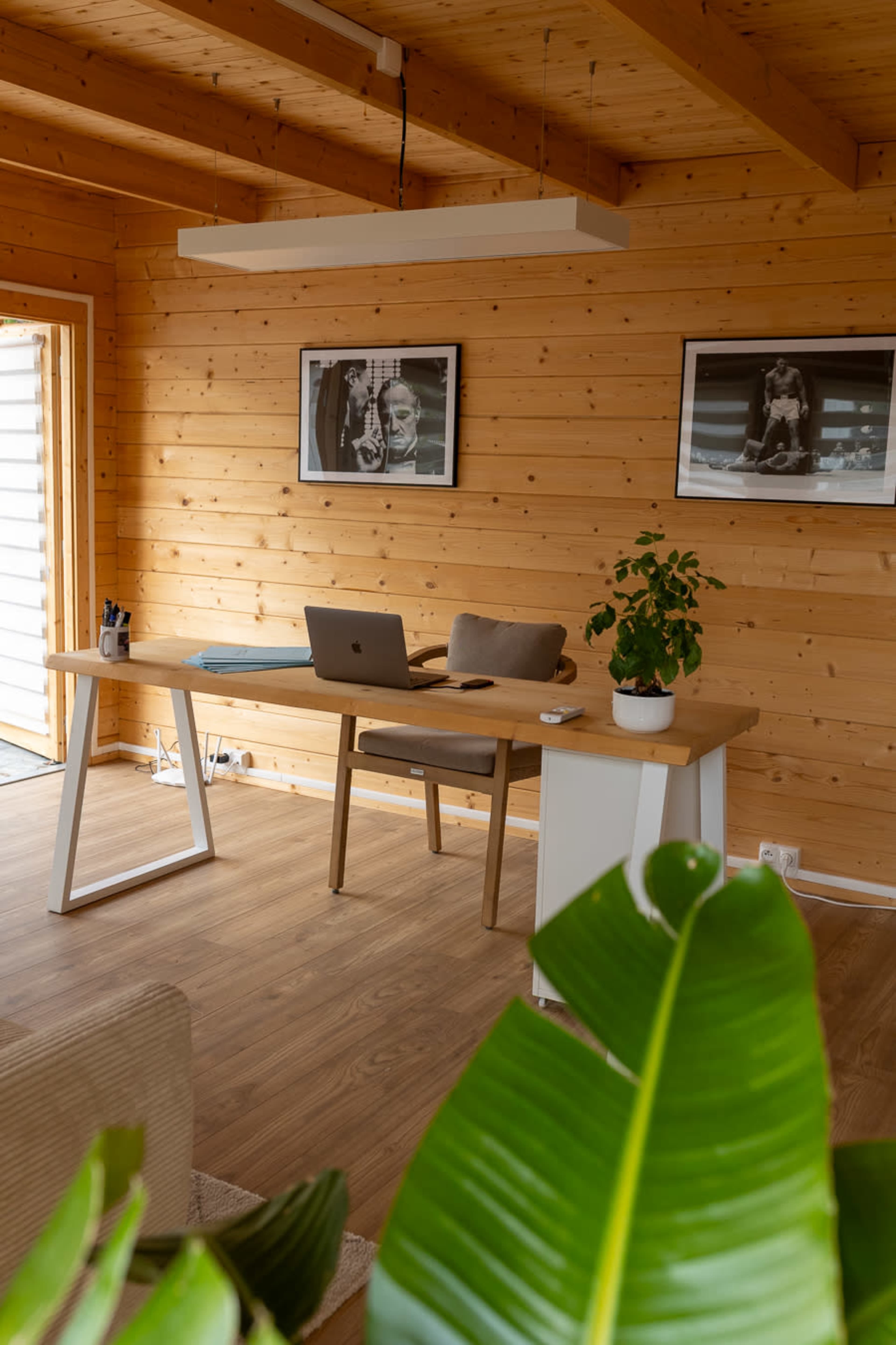 Bureau " chalet  privé " premium dans un cadre calme et verdoyant Image in , LE ROURET