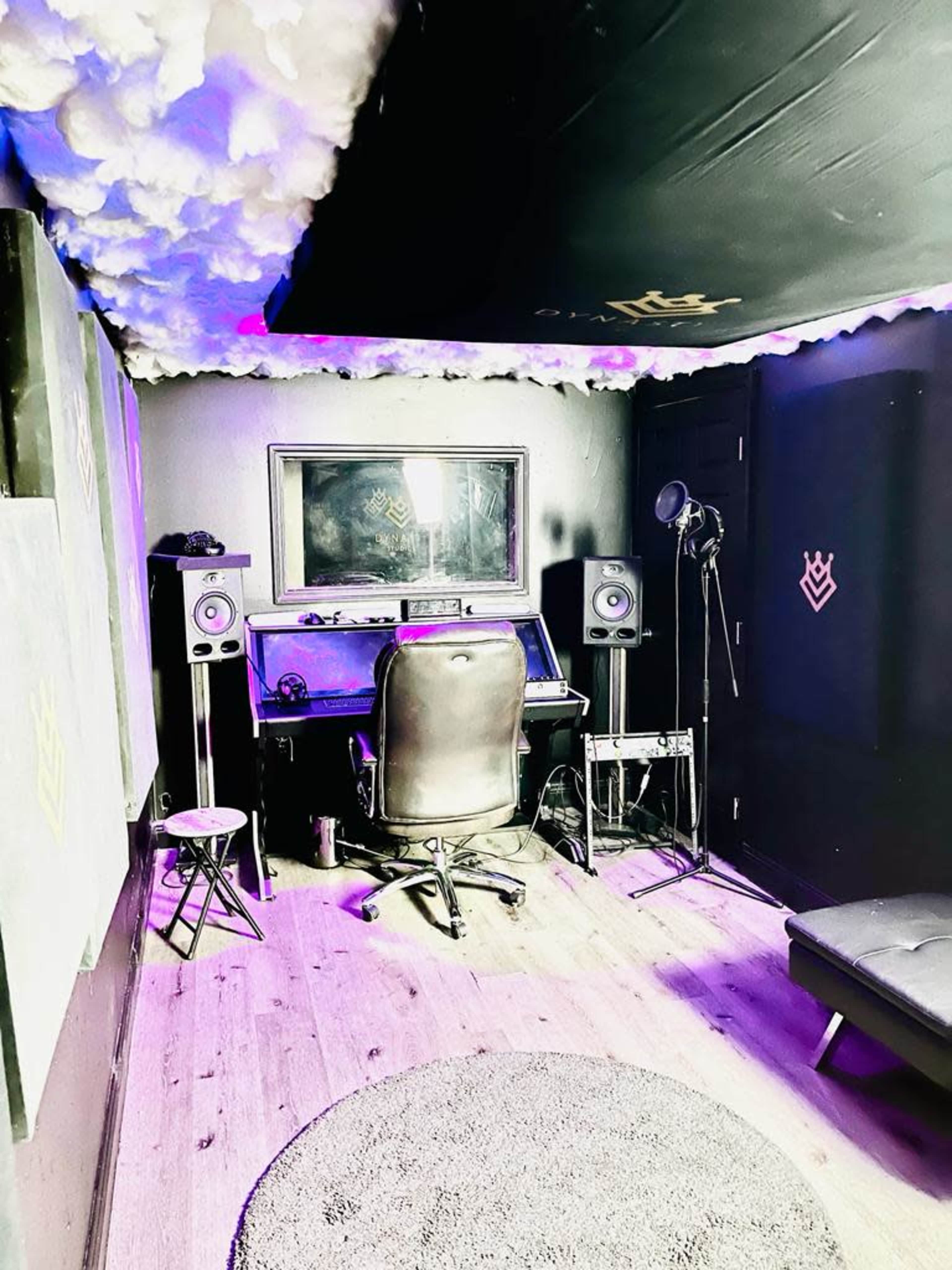 Music studio heart of Kissimmee Image in Kissimmee, kissimmee, FL