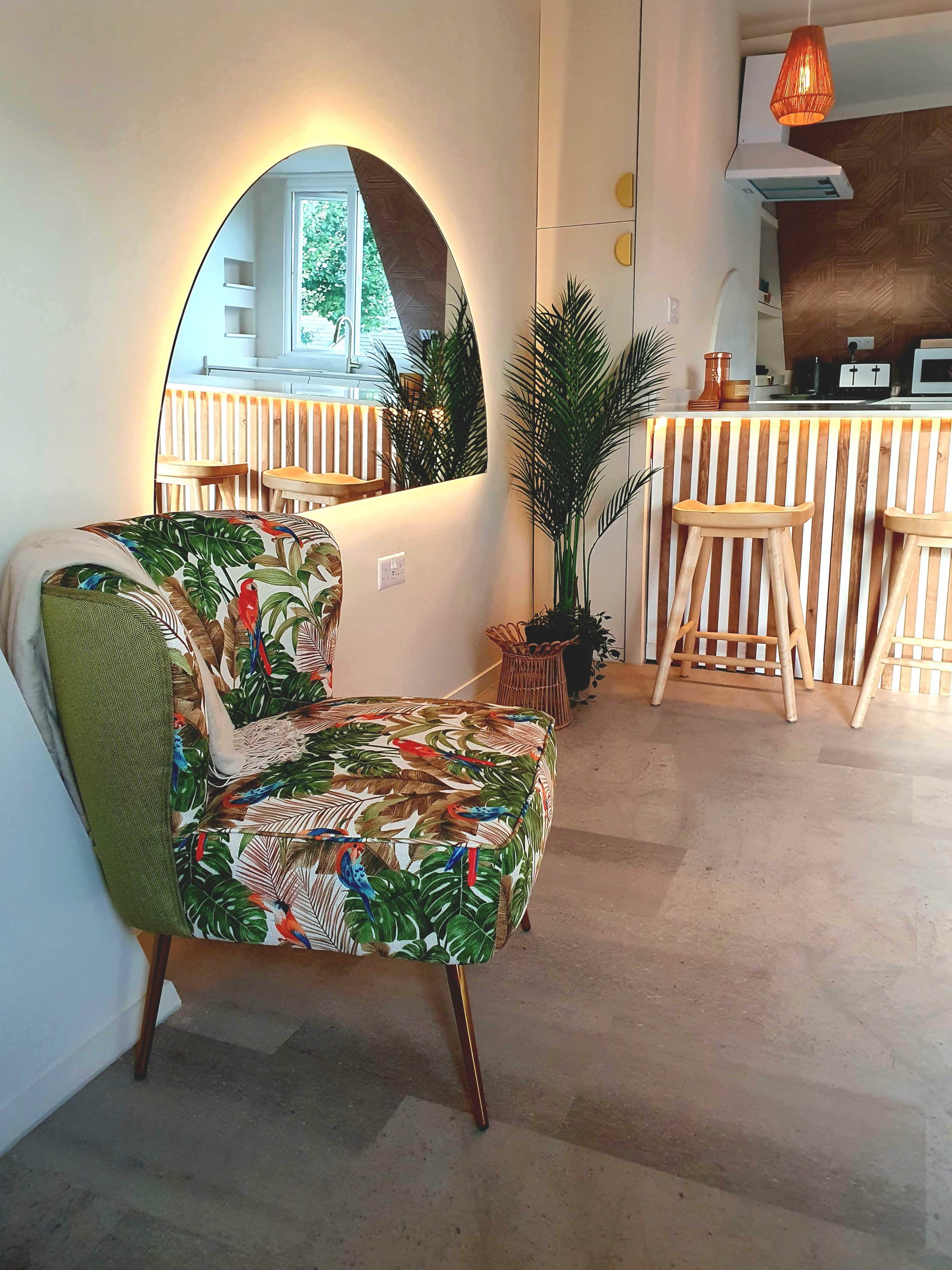 Natural minimalist decor with easy parking + balcony Image in Ealing, Ealing, ENG