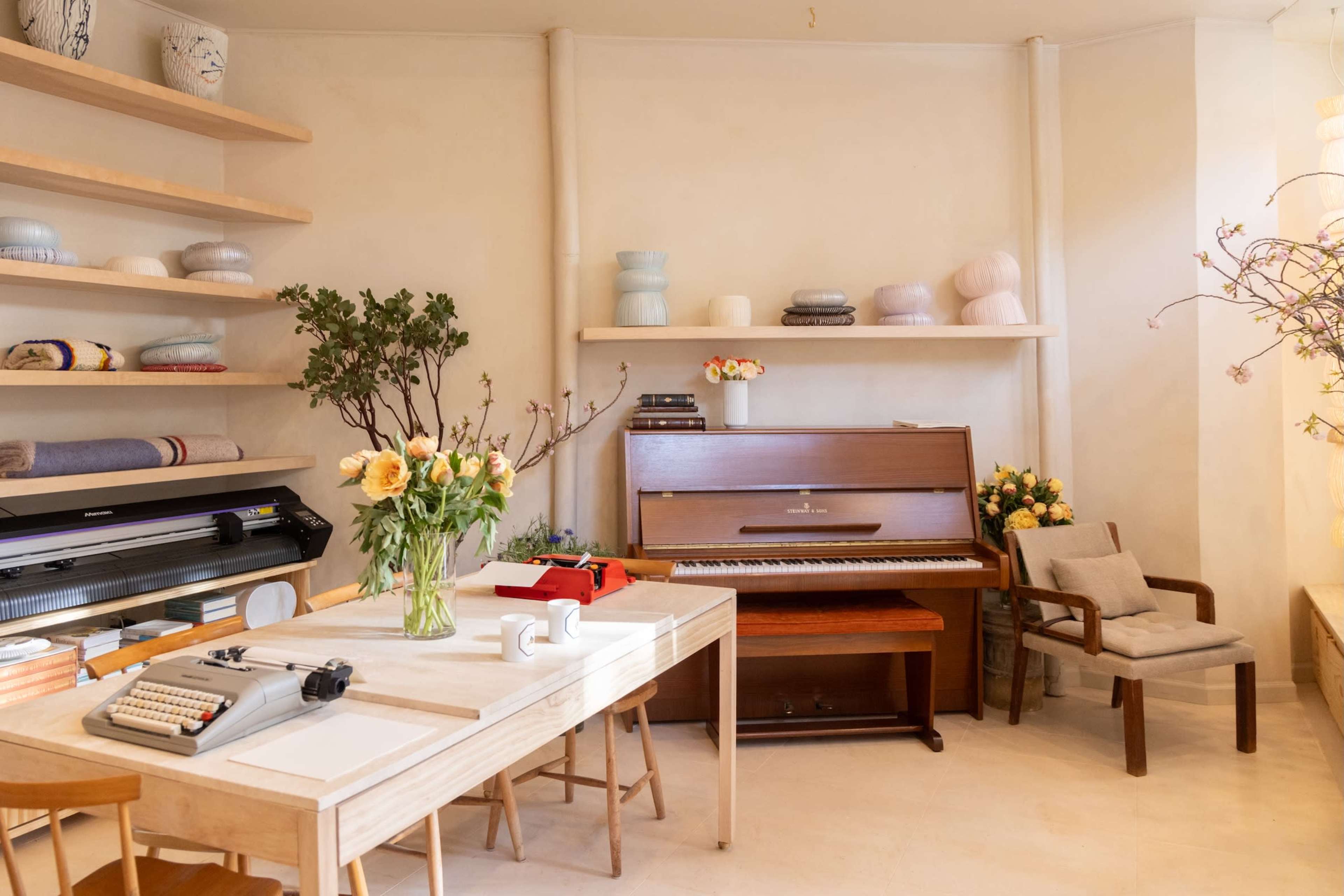 West Village Storefront + Showroom Gallery—Sunlit + Design Led Image in Greenwich Village, New York, NY