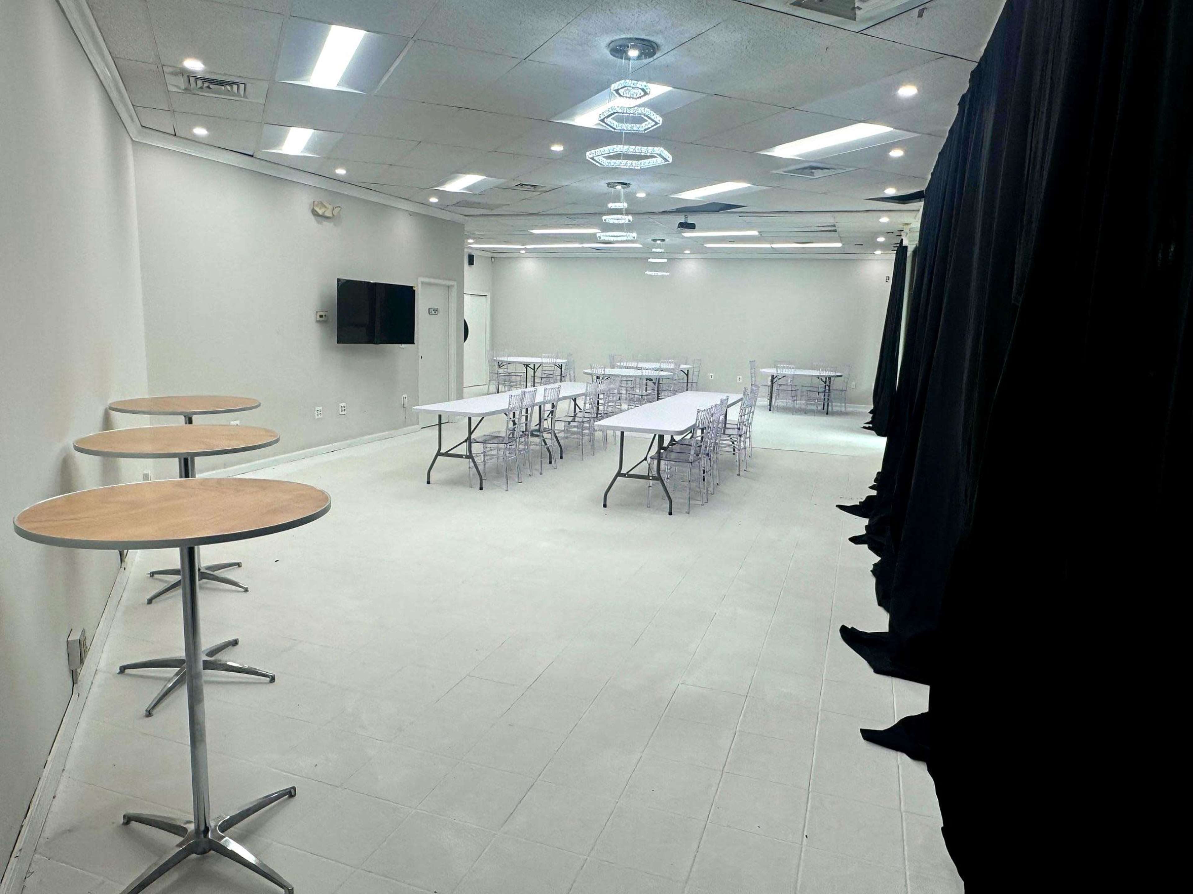 Modern Event Space with Flexible Packages & Add-Ons – Ideal for Any Occasion Image in Fort Washington, Ft Washington, MD