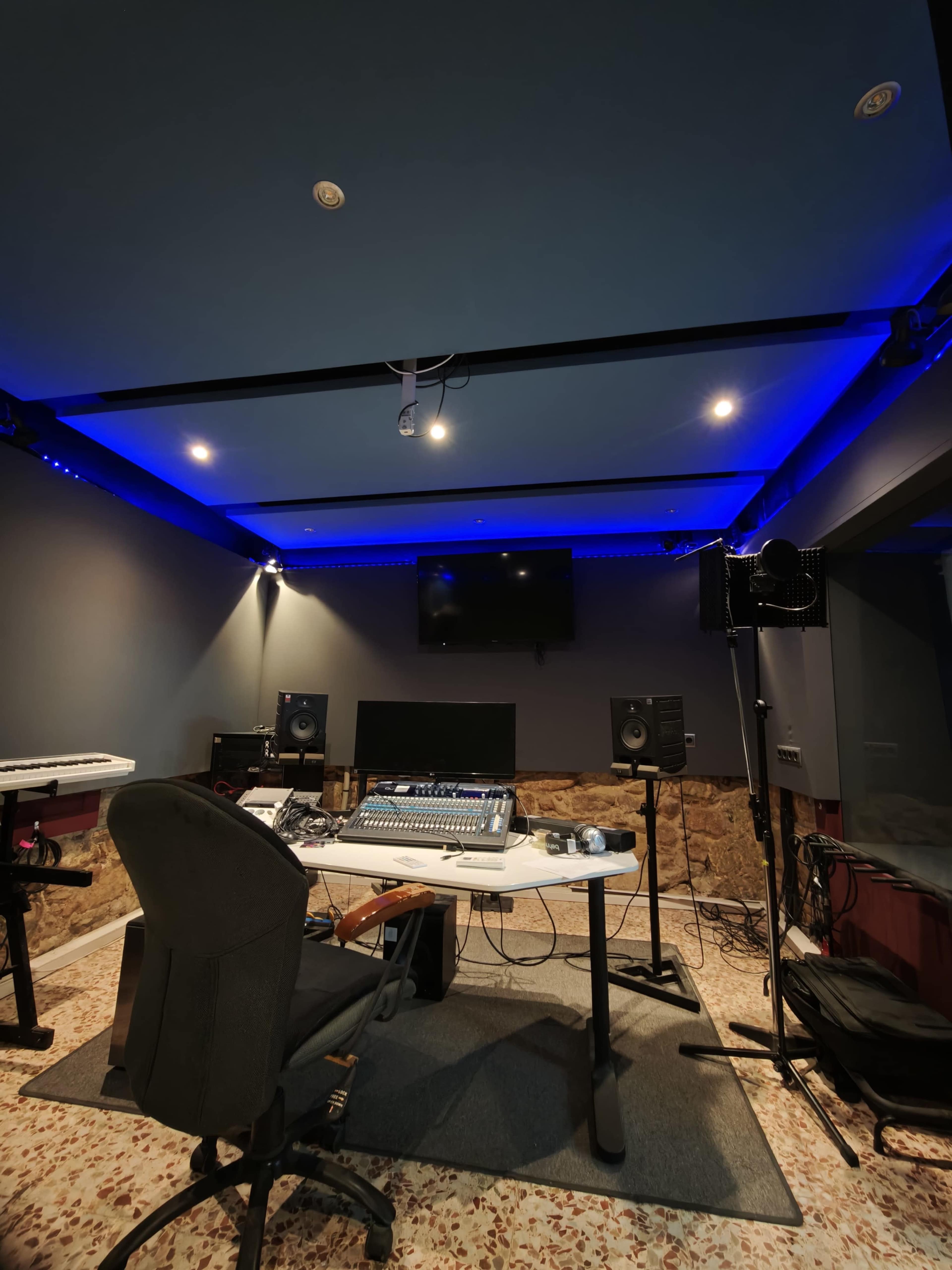 Production music recording Studio Image in Gothic Quarter, Barcelona, B
