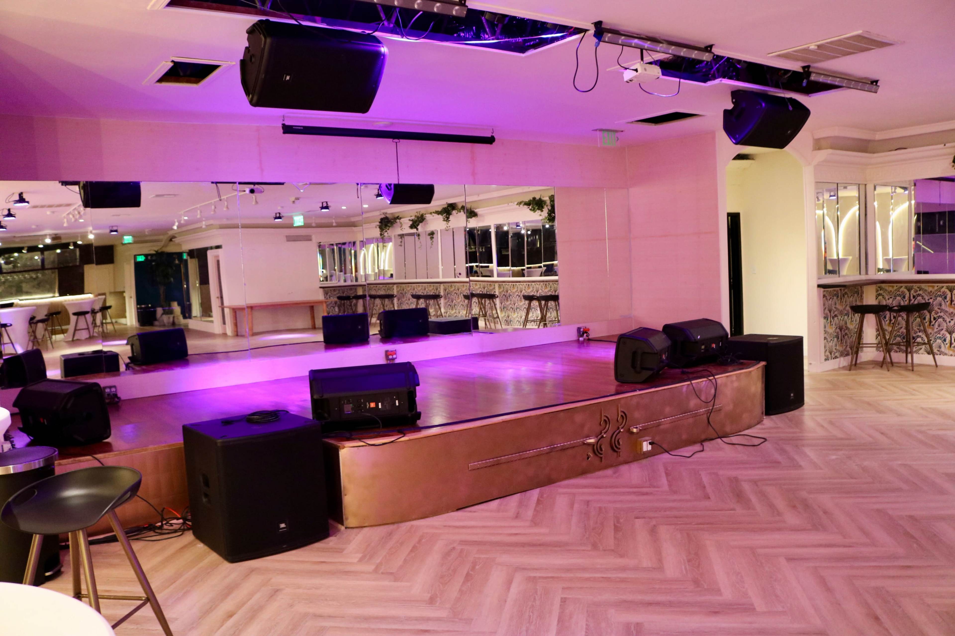 Artsy, Private Events Venue Near Universal City Image in Studio City, Studio City, CA