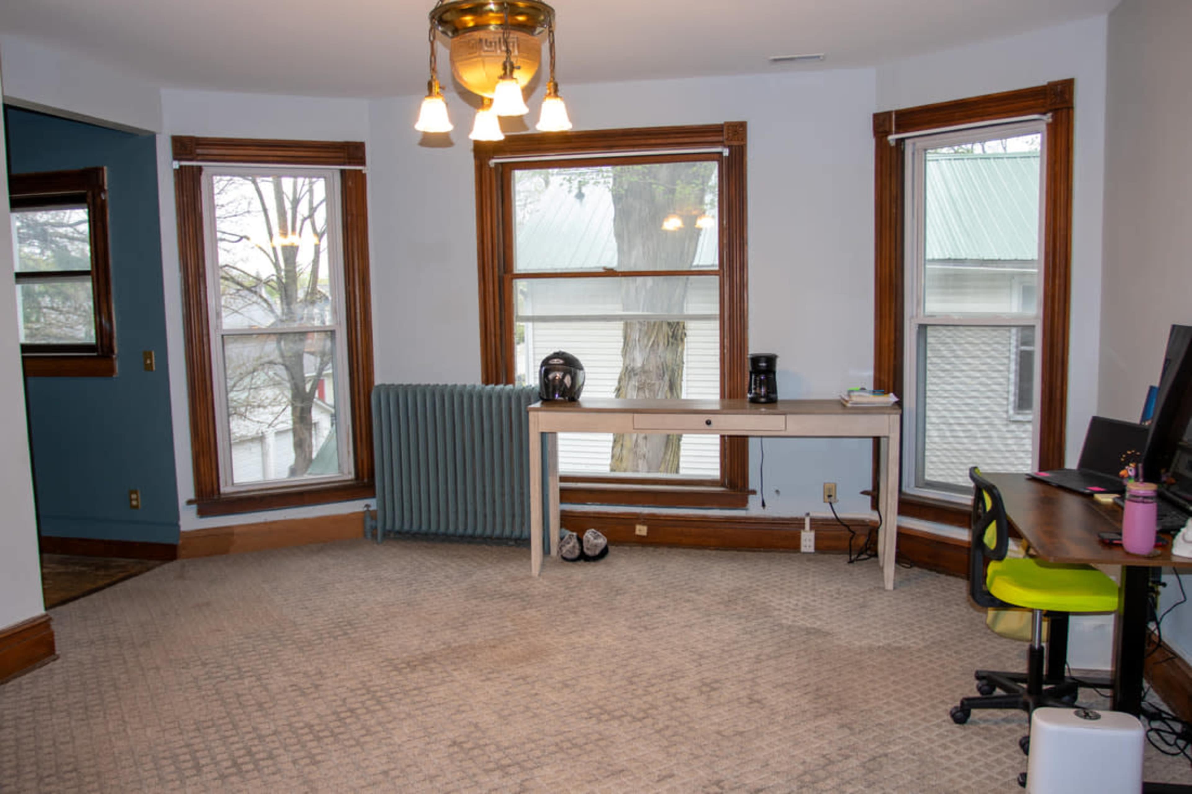 Beautifully Restored Victorian Manor with Modern Amenities Image in Charlotte, Charlotte, MI