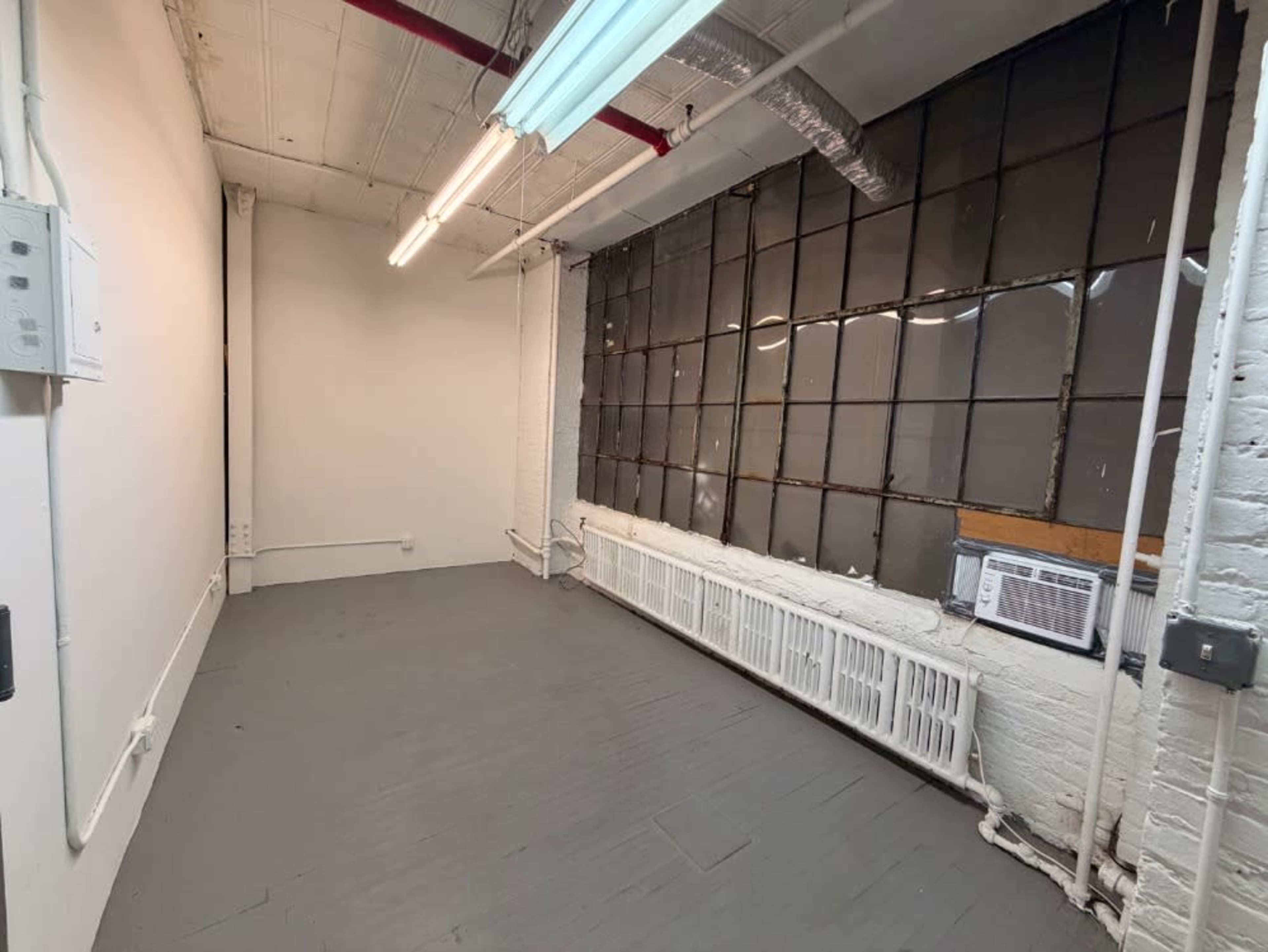 Extra Room (aprox 180 sq ft.) 