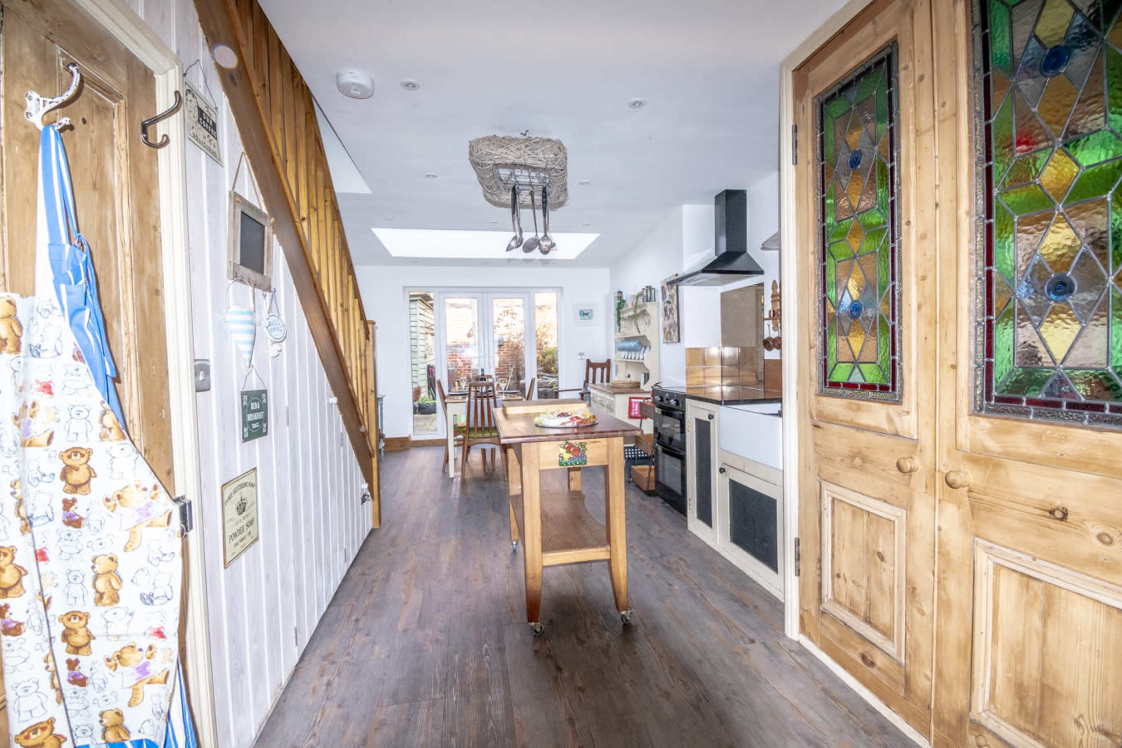 Stylish Cosy 2 BR Bright Cottage, Pet Friendly Image in Titchfield, Titchfield, ENG