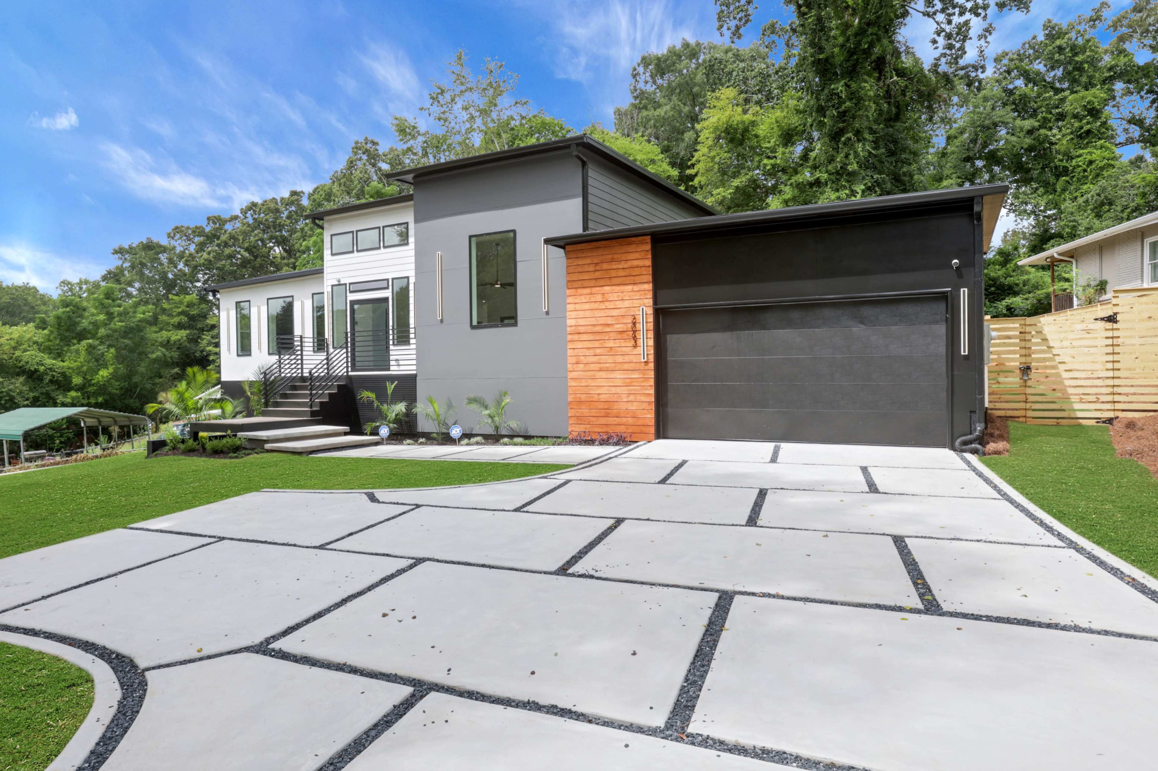 Intown Atlanta Image in Lakewood, Atlanta, GA